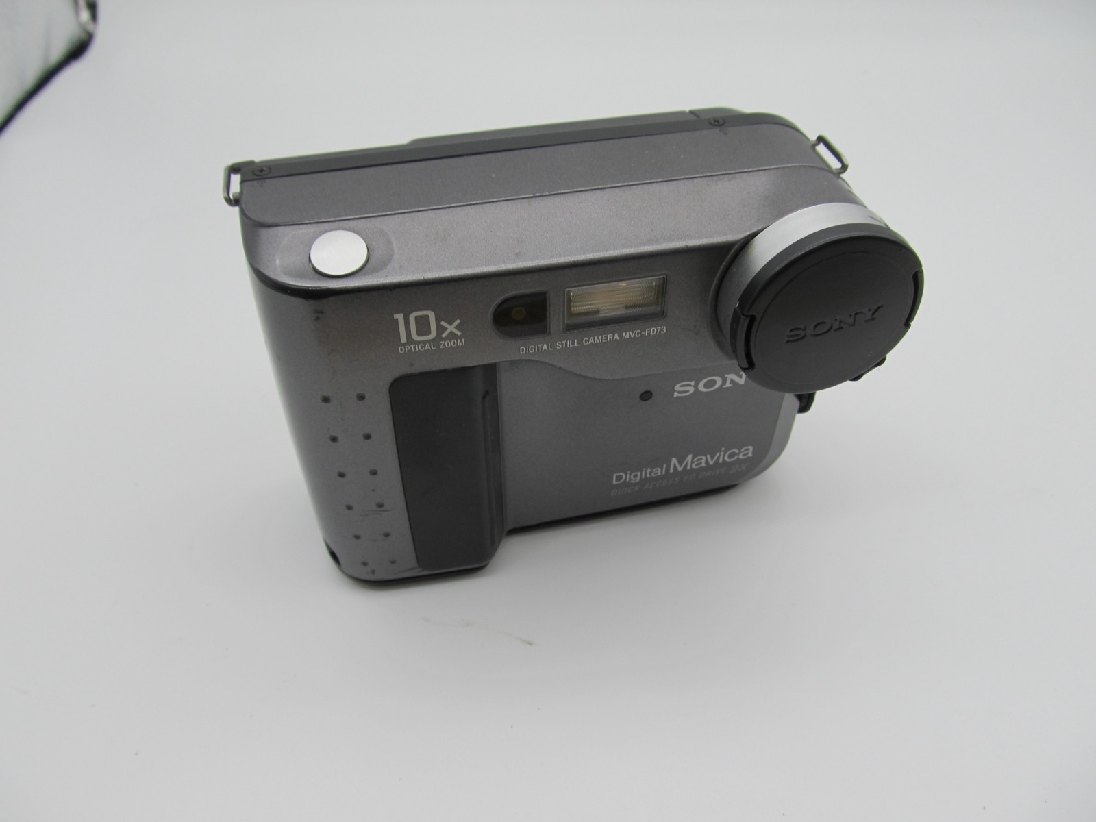 Sony Digital Camera Mavica MVC-FD73 0.4MP 10X Optical Zoom UNTESTED
