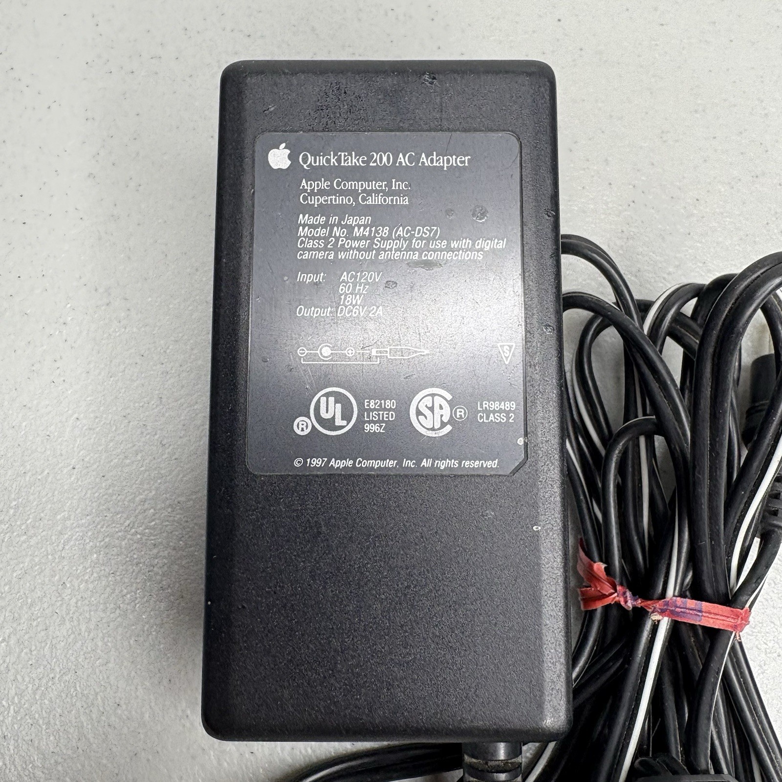 Apple AC Power Adapter M4138 (AC-DS7) for QuickTake 200 Digital Camera OEM