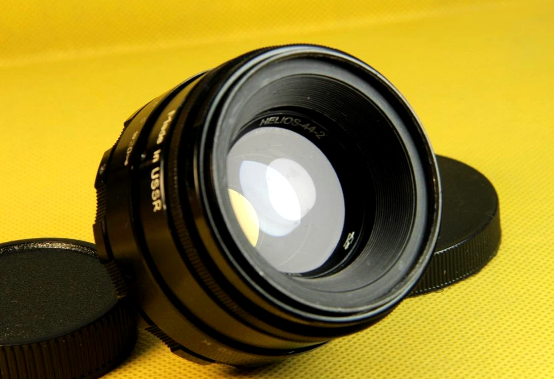 Helios 44-2 58mm f2 KMZ Vintage Lens Swirly Bokeh Manual Focus M42 Mount