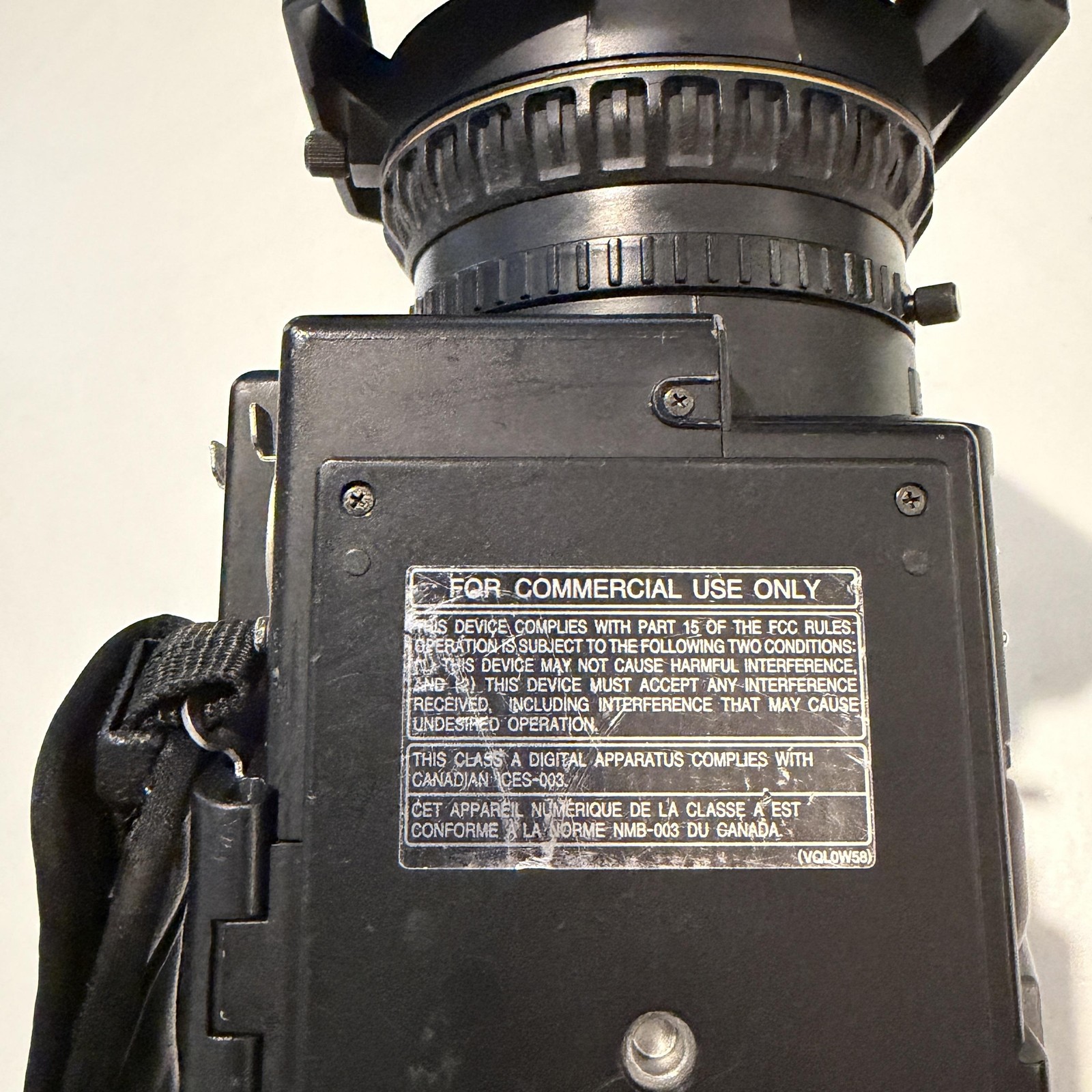 Panasonic AG-DVX100A MiniDV Professional Camcorder 3CCD 10x Leica Untested Black