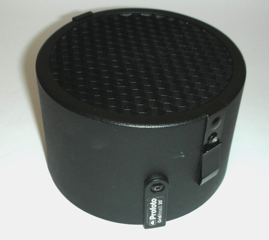 – Profoto 100797 20 Degree Honeycomb Grid Small Grid Small – D1 D2 B1 B1X B2 B10