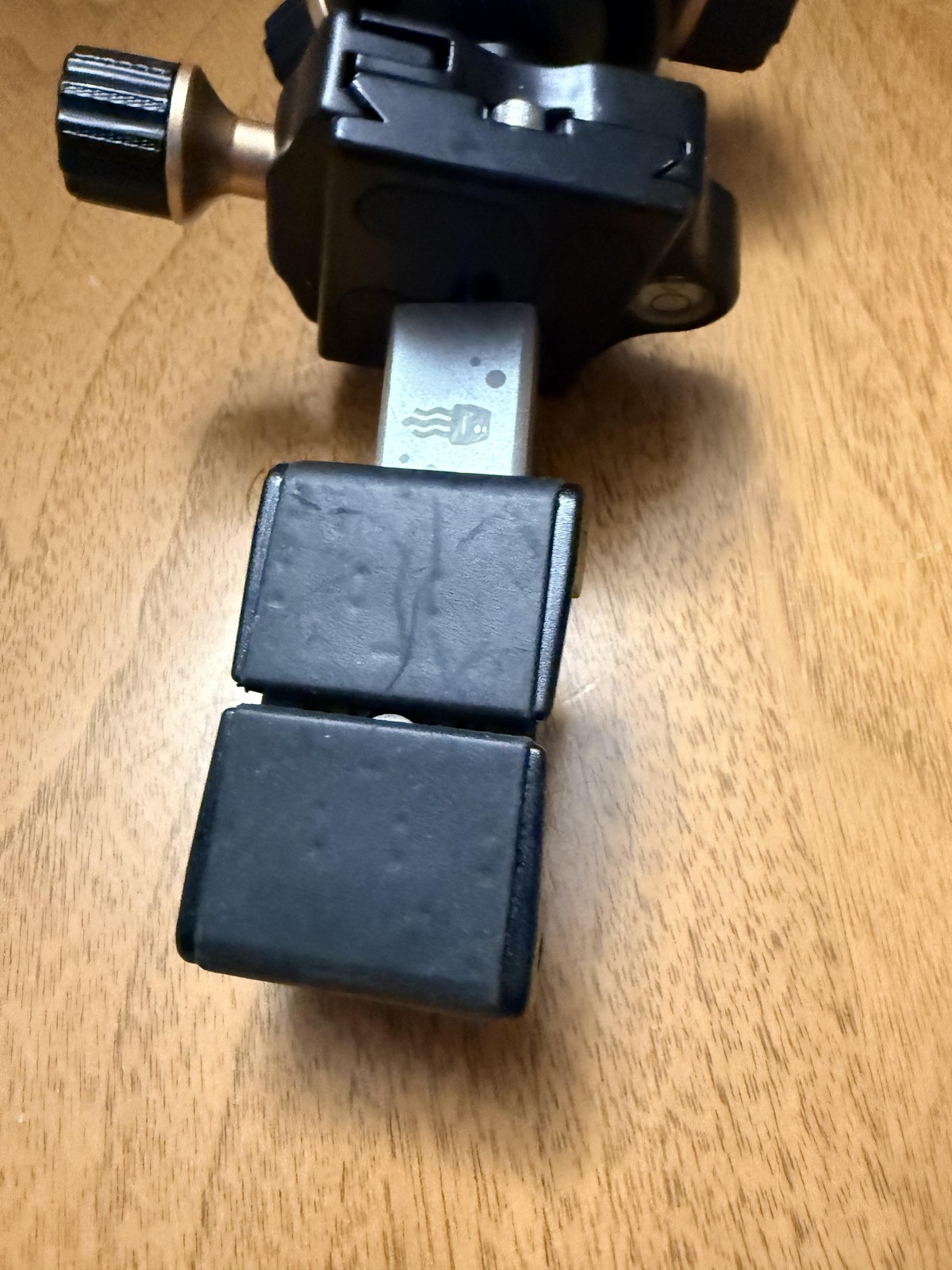 Pergear TH3 Pro Aluminum Ball Head Tripod 360 W/ Square Jellyfish Phone Mount