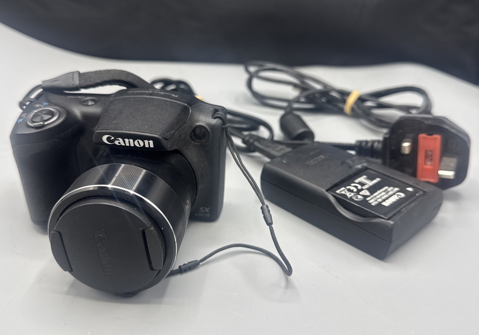 Canon PowerShot SX430 IS 20.0 MP Digital Camera With Battery, Charger & PC lead