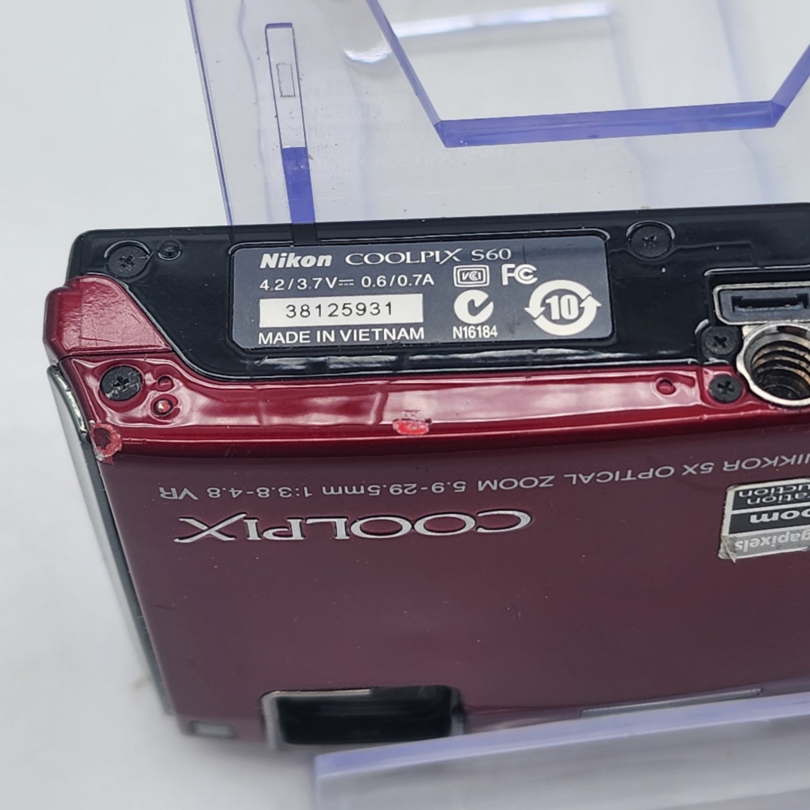 Nikon COOLPIX S60 10.0MP Digital Camera – Crimson Red (Parts – See Condition)