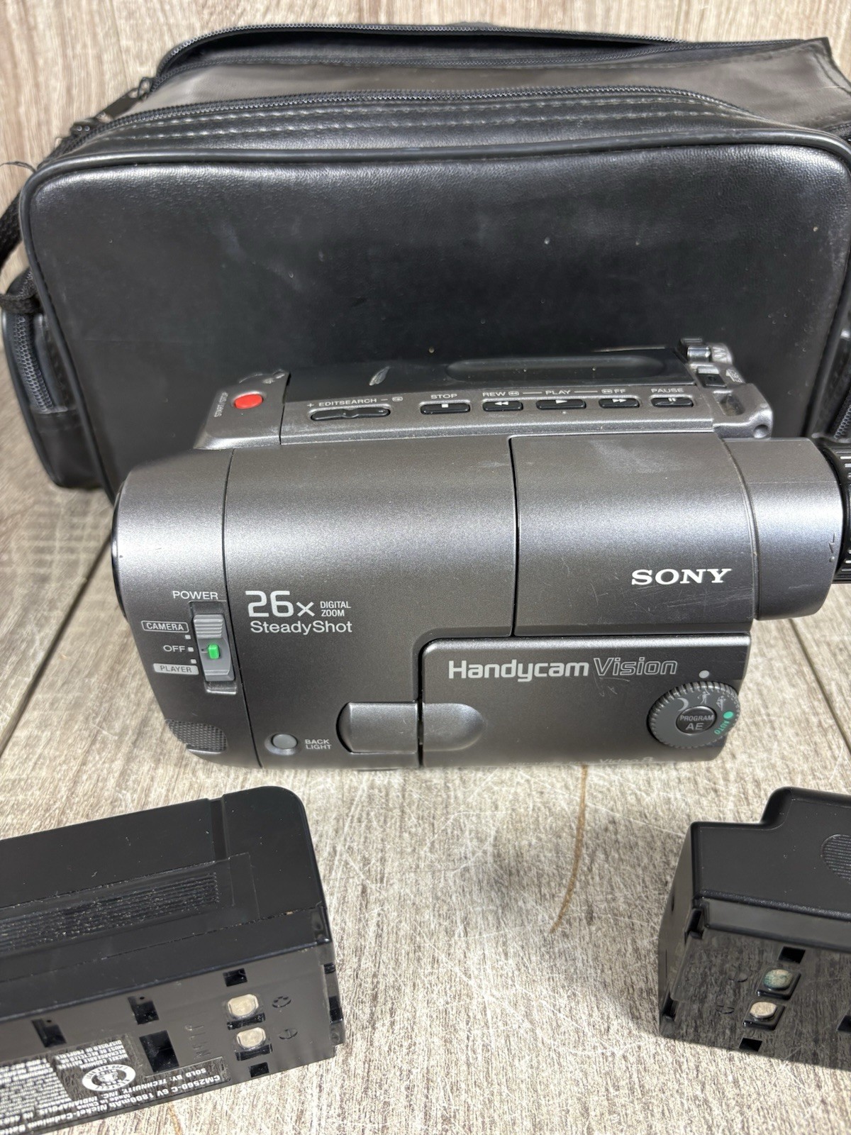 Sony Handycam CCD-TRV22 Video8 Standard Definition Camcorder (Silver) No Battery