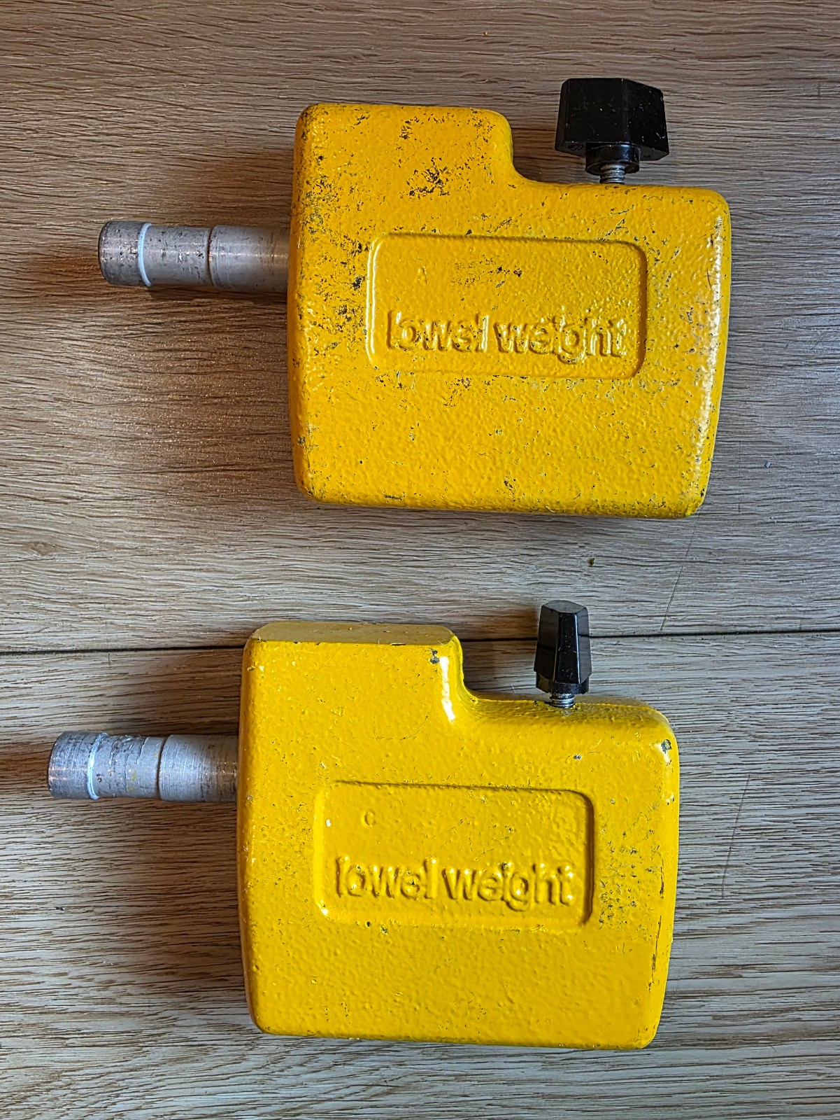 Lowel Tota-light Hold-Down Weight – Ballast for Light Stands & Grip Equipment