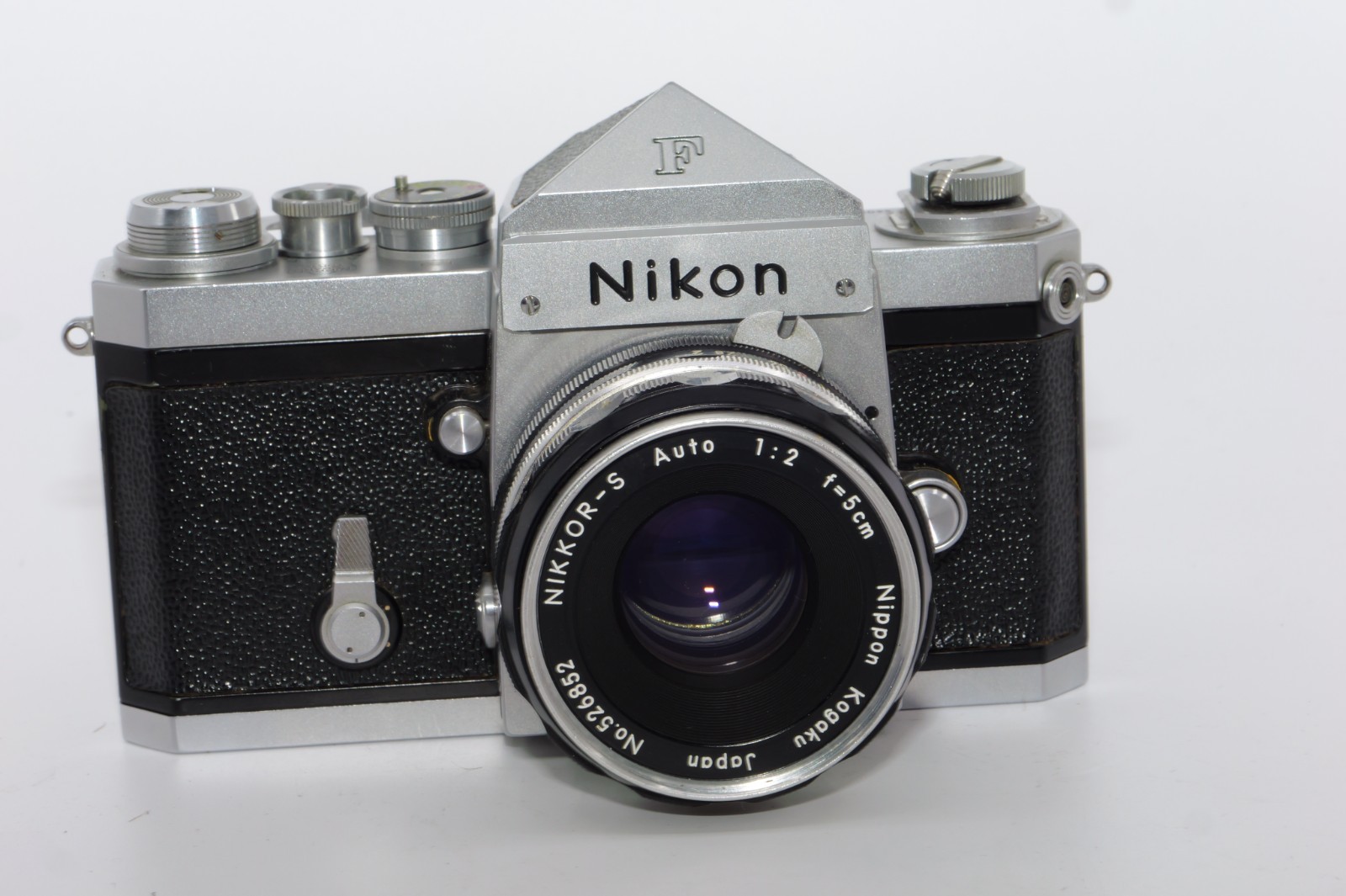 Nikon F #640xxxx 1st year camera with Nikkor-S 5cm f2 lens. Circa 1959. RARE !!