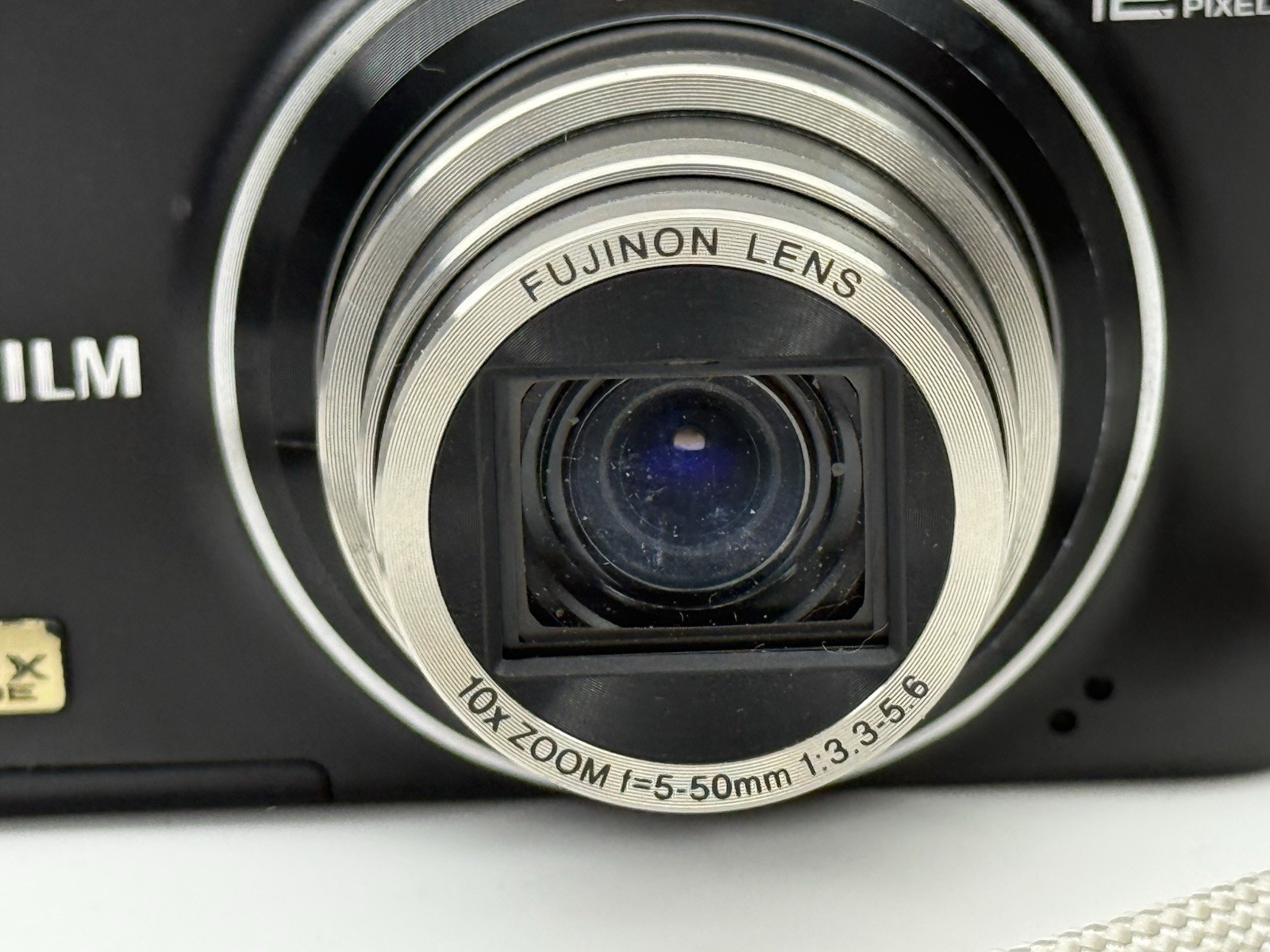 Fujifilm FinePix JZ300 12MP Digital Camera Black 10x Zoom Works W/ Screen Issue!