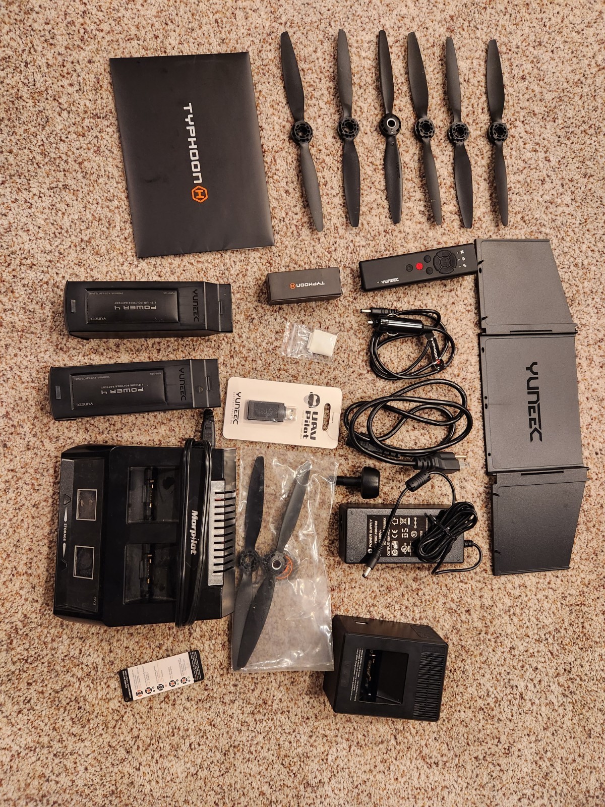 Yuneec Typhoon H Drone Bundle and ST16S Controller