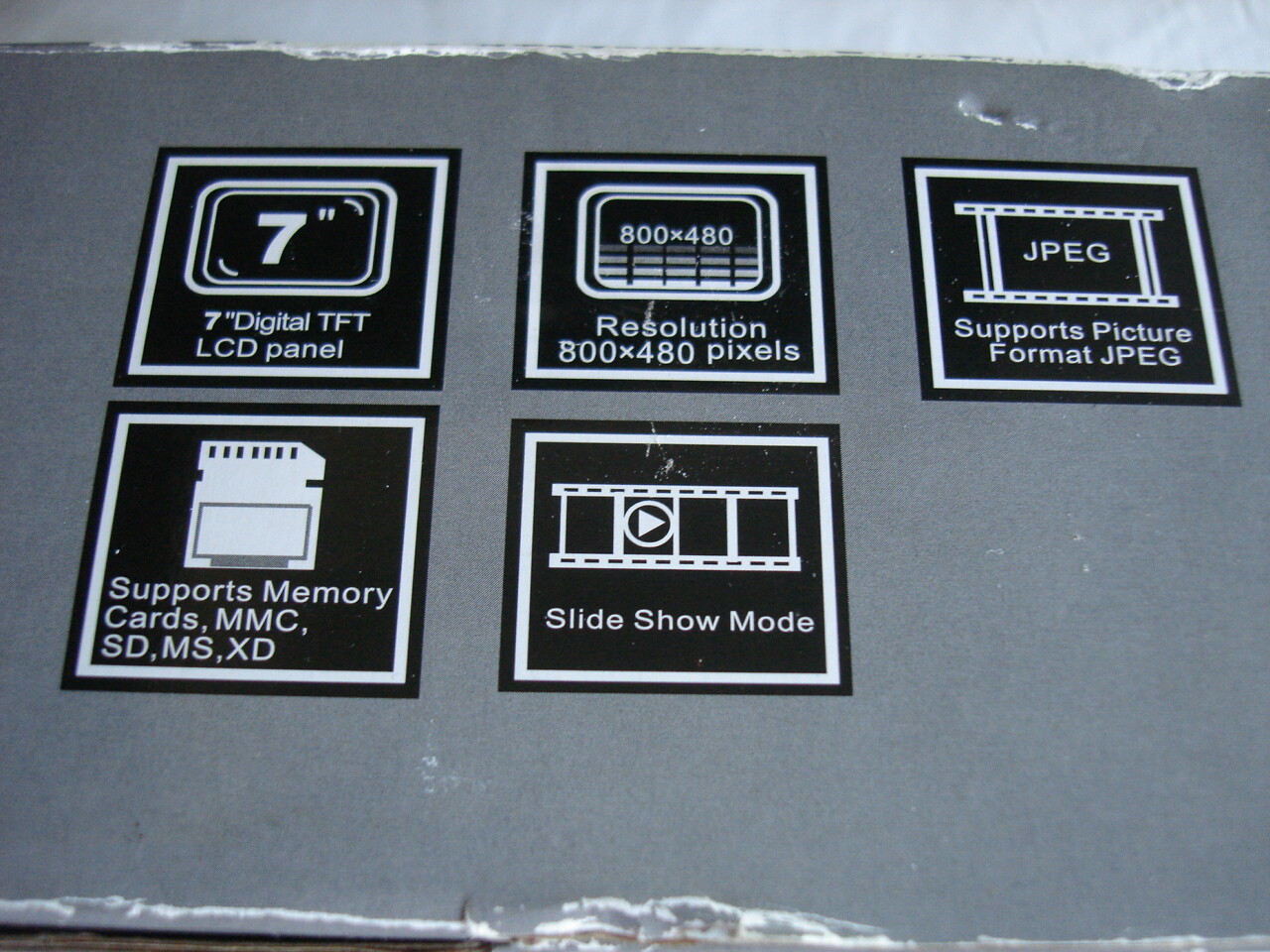 NIB Plug & Play InVion 7″ 128MB Internal Memory Digital Photo Frame