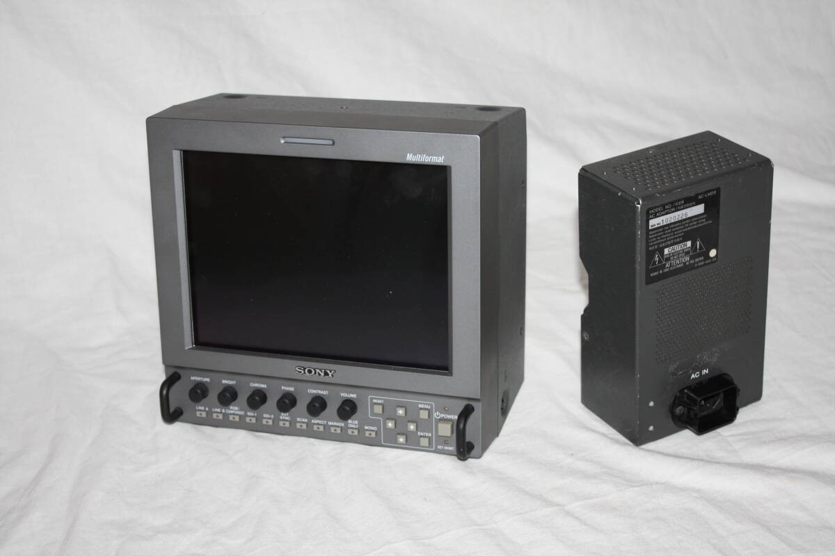 Sony LMD-9050 8.4″ Multi-Format LCD Monitor Used, with AC Adapter
