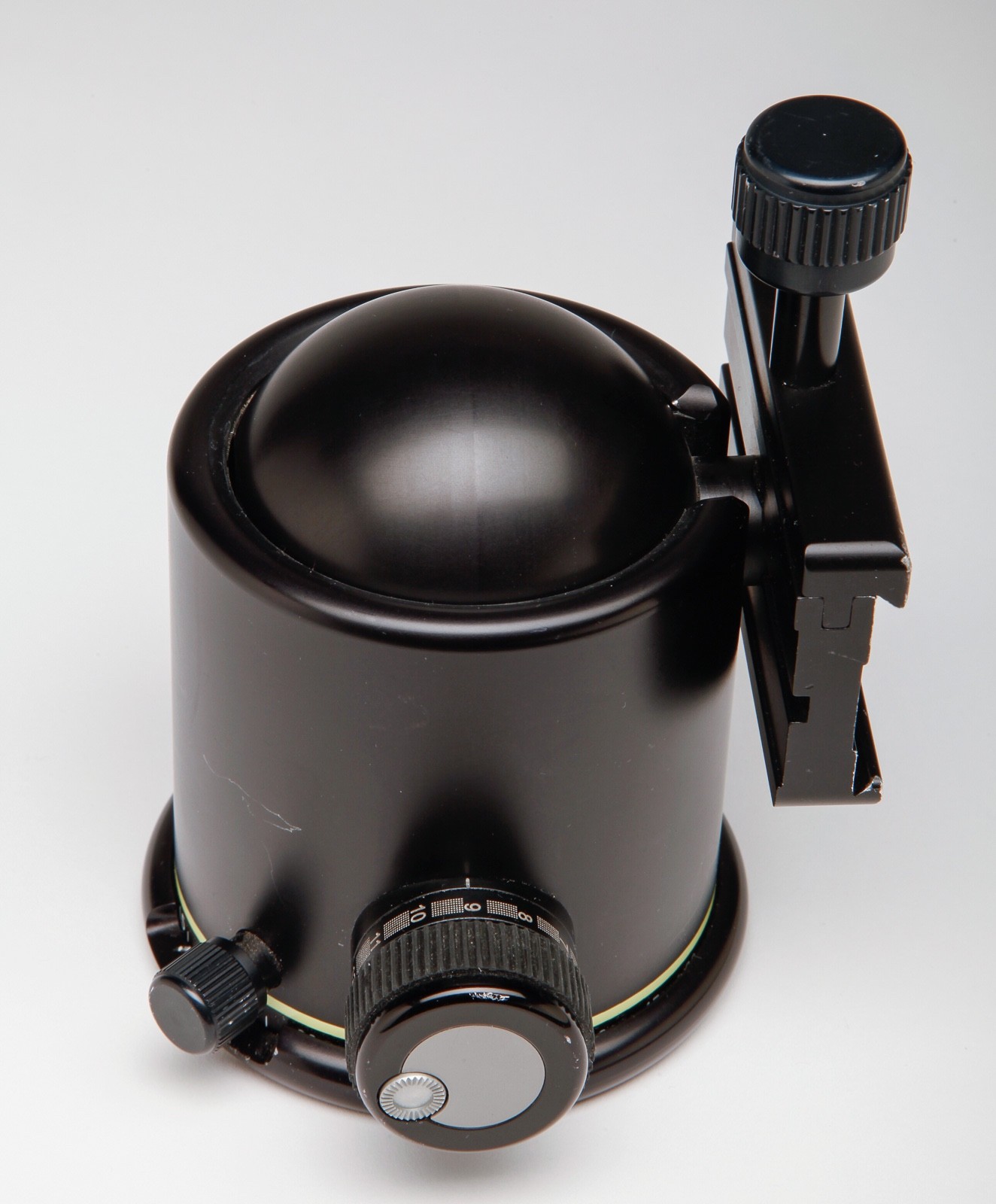 Arca-Swiss Monoball Tripod Head/Quick Release – Heavy Duty – w/ 3 plates