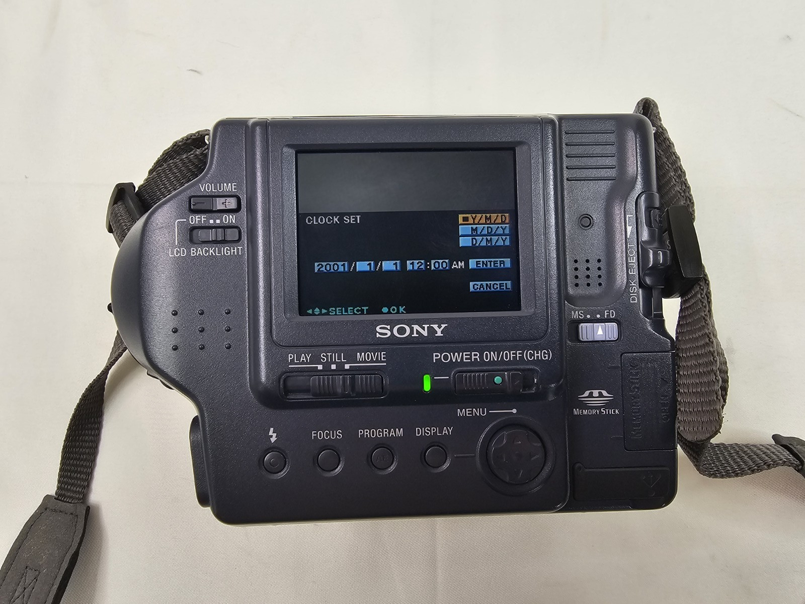 Sony MVC-FD92 Mavica Digital Camera Tested Case 2 Batteries Memory Cards Disks