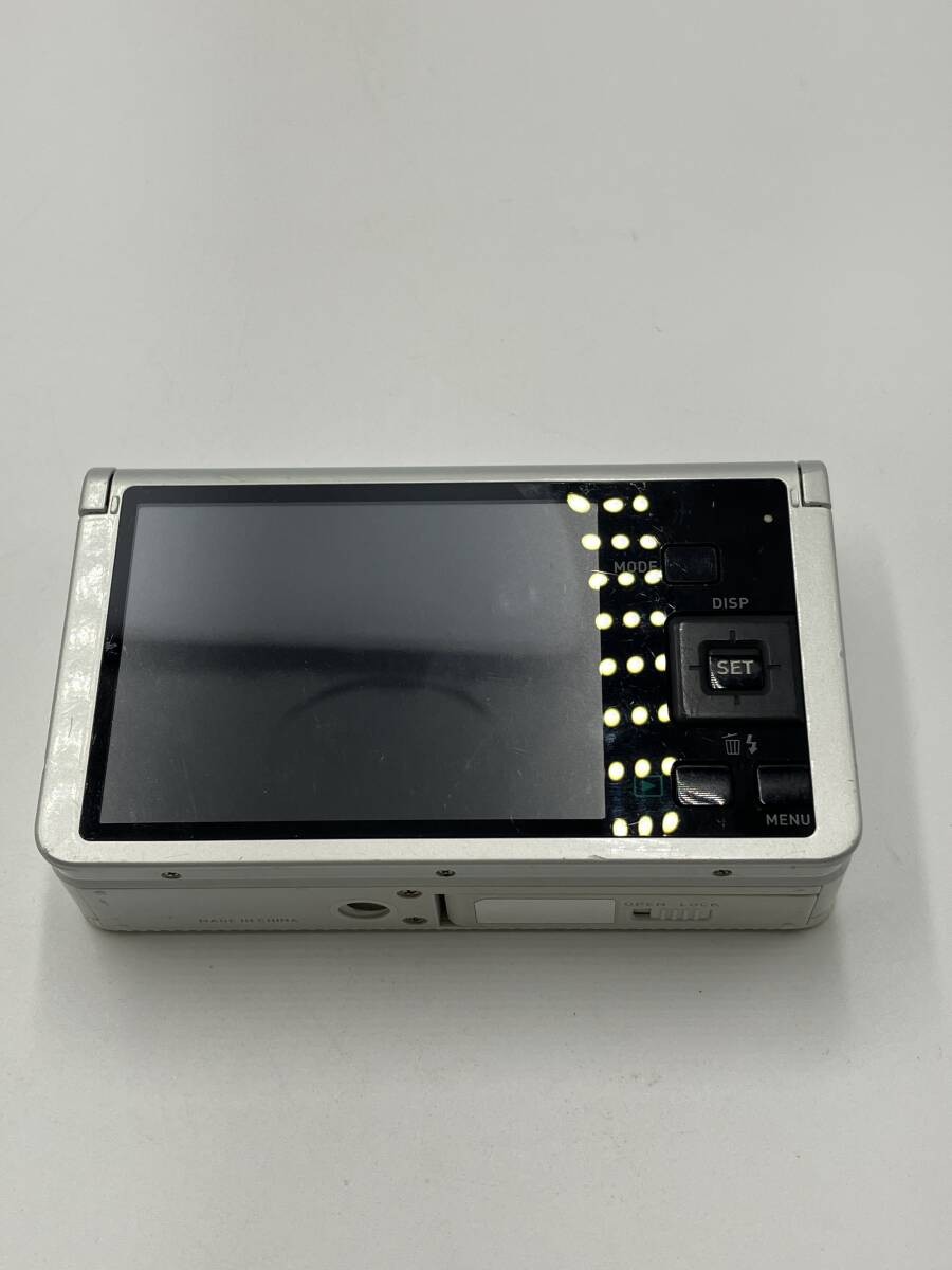 CASIO EXILIM EX-ZR50 White High Speed Digital Camera 12.1MP 6x Zoom Full HD