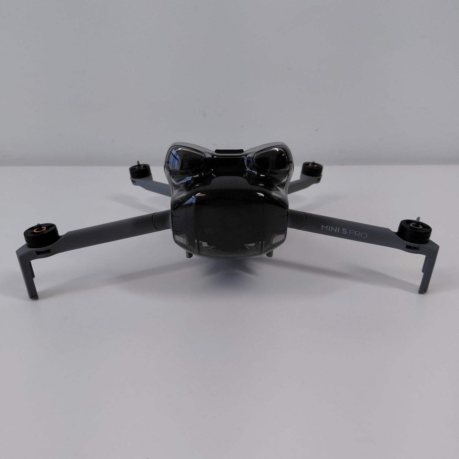 Broken DJI Mini 5 Pro 4K Camera Drone MT5MFND Bad Gimbal