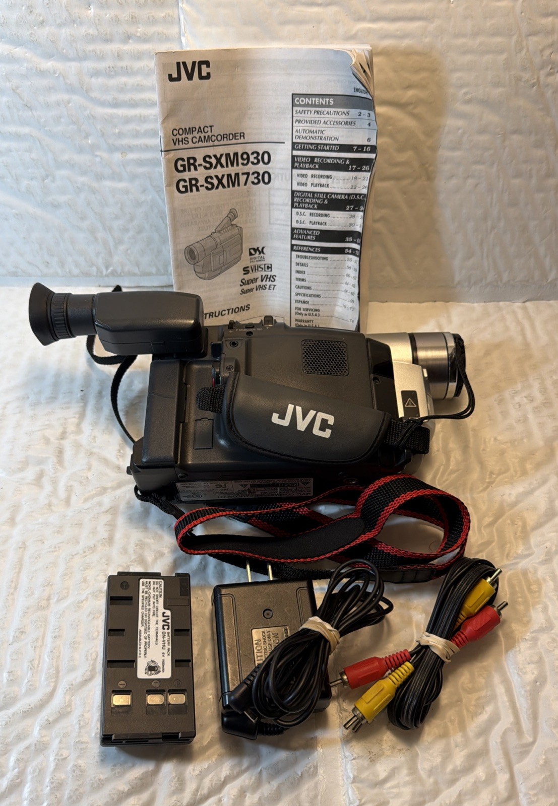 JVC GR-SXM730U Super VHS-C Camcorder 400x Zoom w/ Charger & Battery – Works!