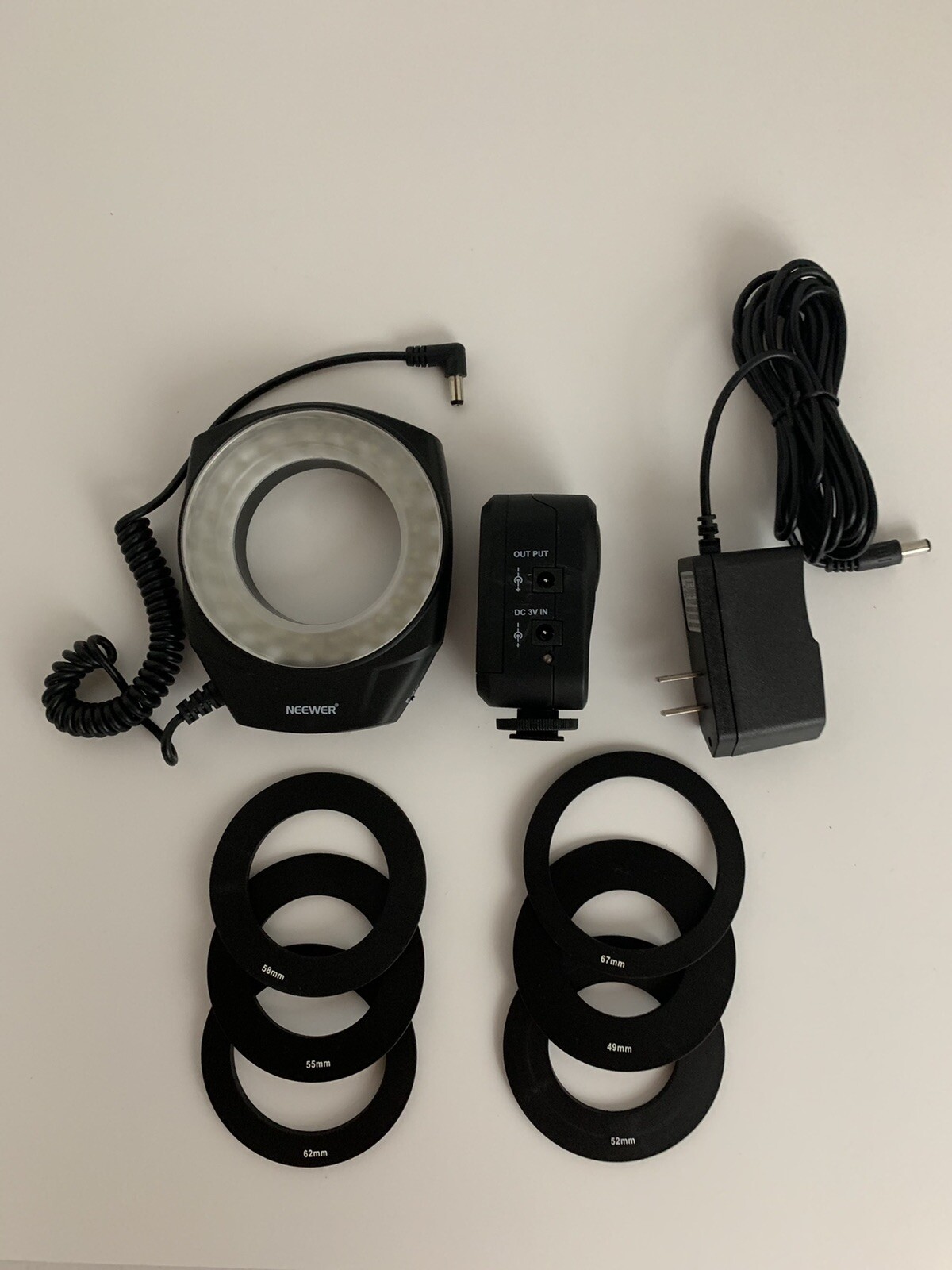 Neewer Ring 48 LED Video Camera Macro Ring Light with six (6)Lens Adapter Rings