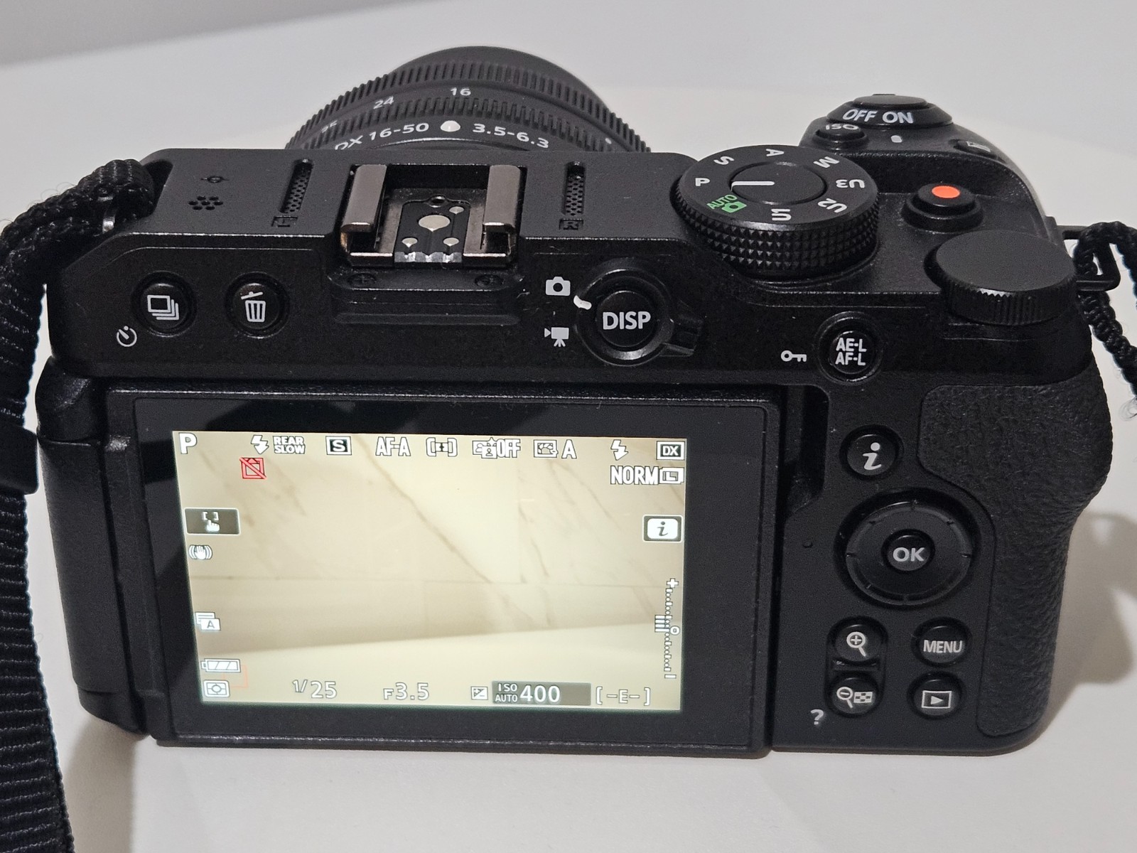 Nikon Z 30 20.9MP Mirrorless Camera with 16-50mm f/3.5-6.3 VR lens 2169 CLICKS