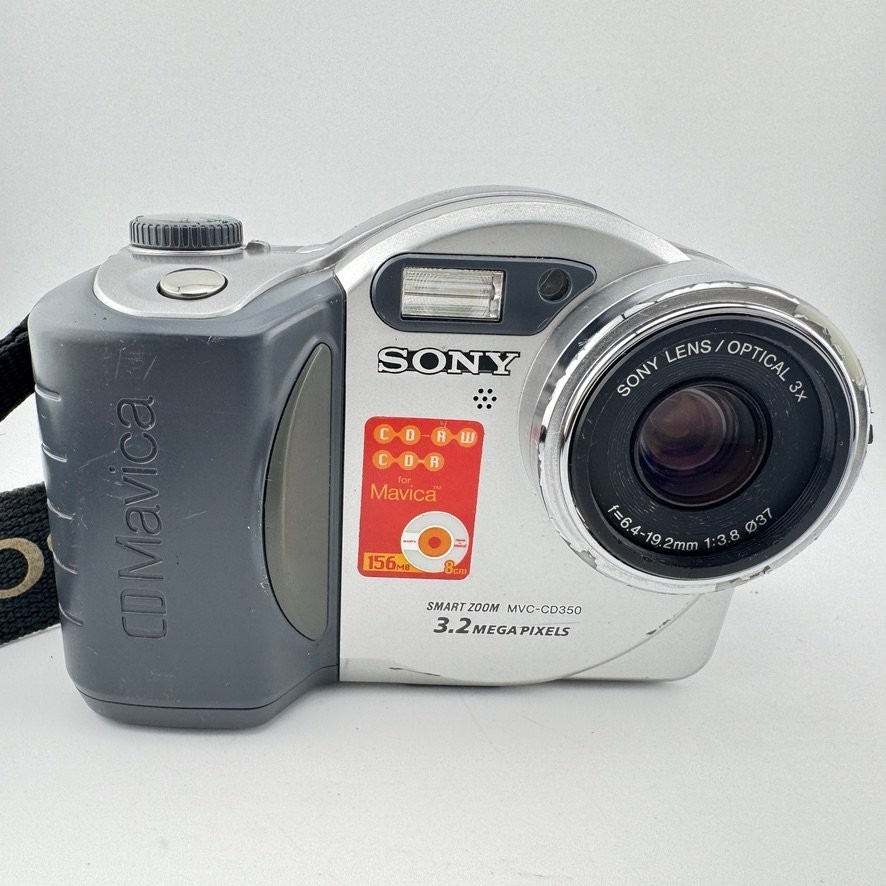 Sony Mavica MVC-CD350 Digital Camera 3.2MP 3x Optical Zoom