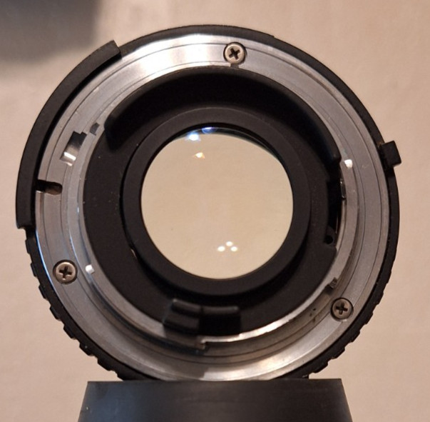 Nikon Series E Pancake AIS 50mm f1.8 lens (Video)