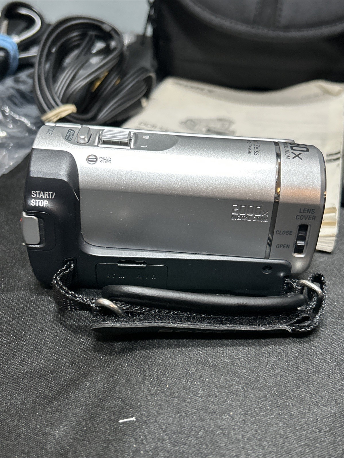 Sony DCR-SX41 Standard Definition Camcorder (Silver) – 8GB Internal Memory Bundl