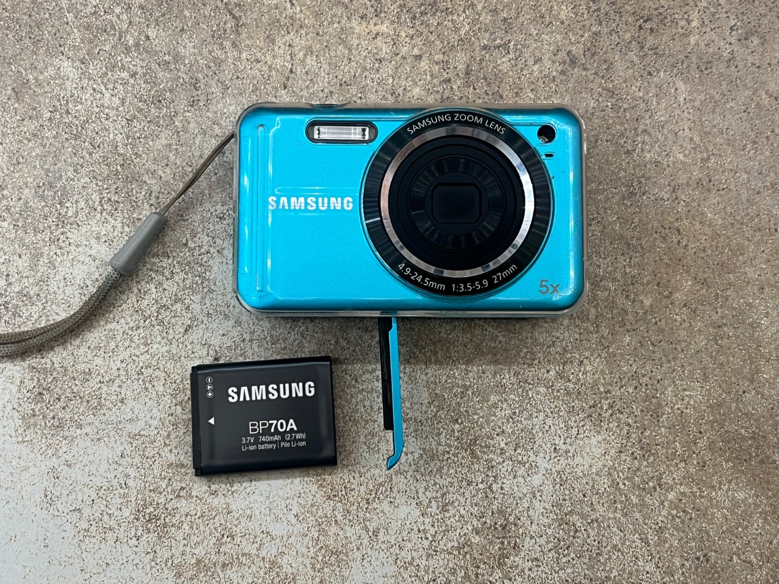 Samsung SL Series SL605 12.2MP Blue Digital Camera – Untested, W/ Battery