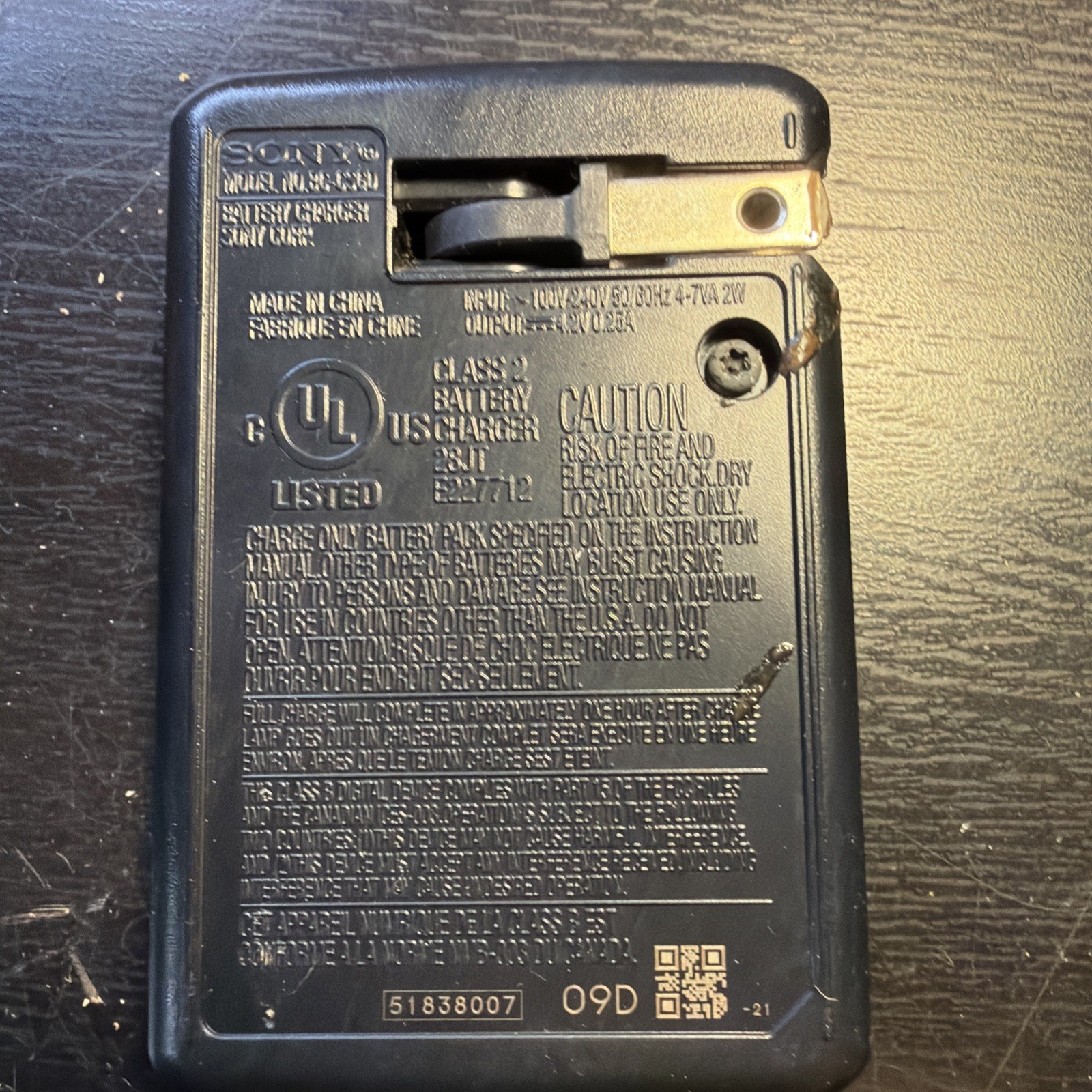 Sony BC-CSGD Battery Charger For NP-BG1 NP-FG1 BC-CSG BC-CSGB BC BC-CSGE