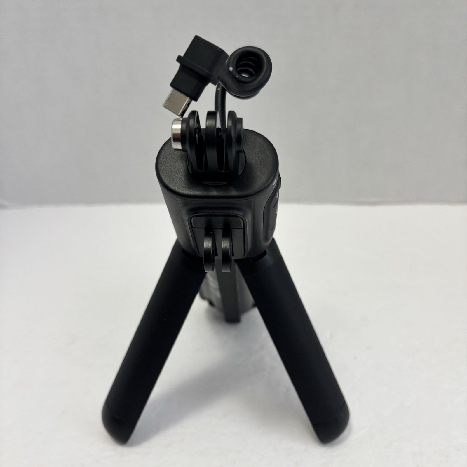 GoPro Volta 4900mAh Battery Grip with Built-In Tripod Legs HERO 10 11 12 13