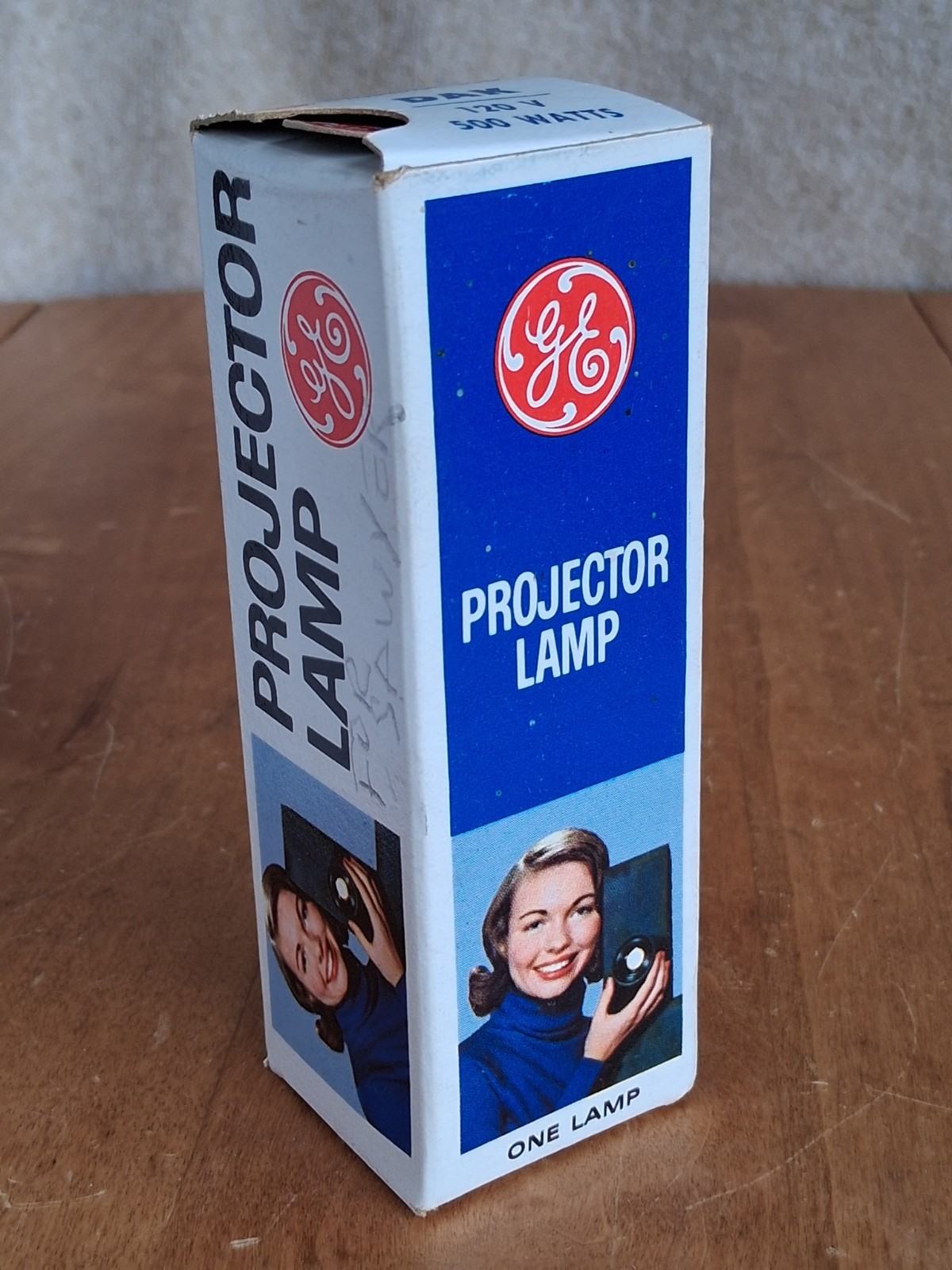 GE DAK 500W 120V Projector Lamp Bulb New in Box Vintage Old Stock NOS