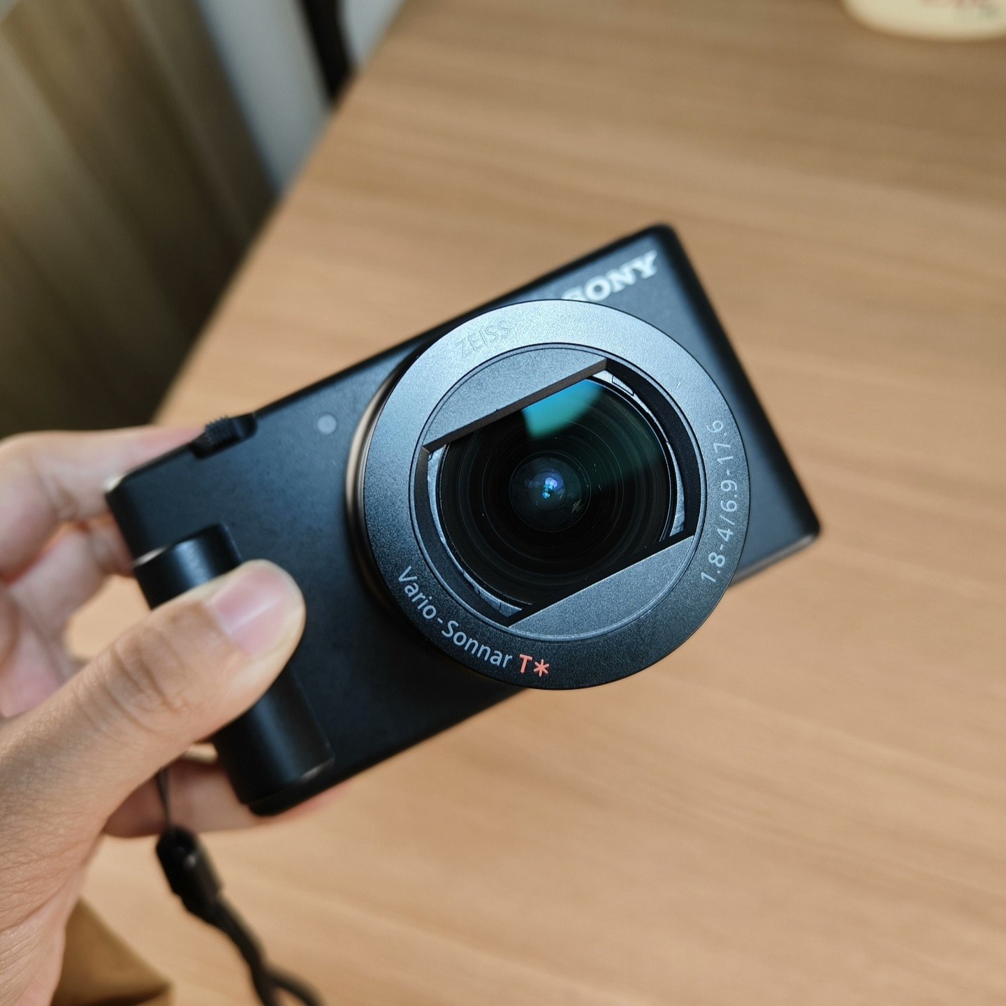 Sony zv-1 ZV-1 i/ ii ZV-1 M1/ M2 Digital Camera 20.1MP Built-in Wi-Fi &Bluetooth