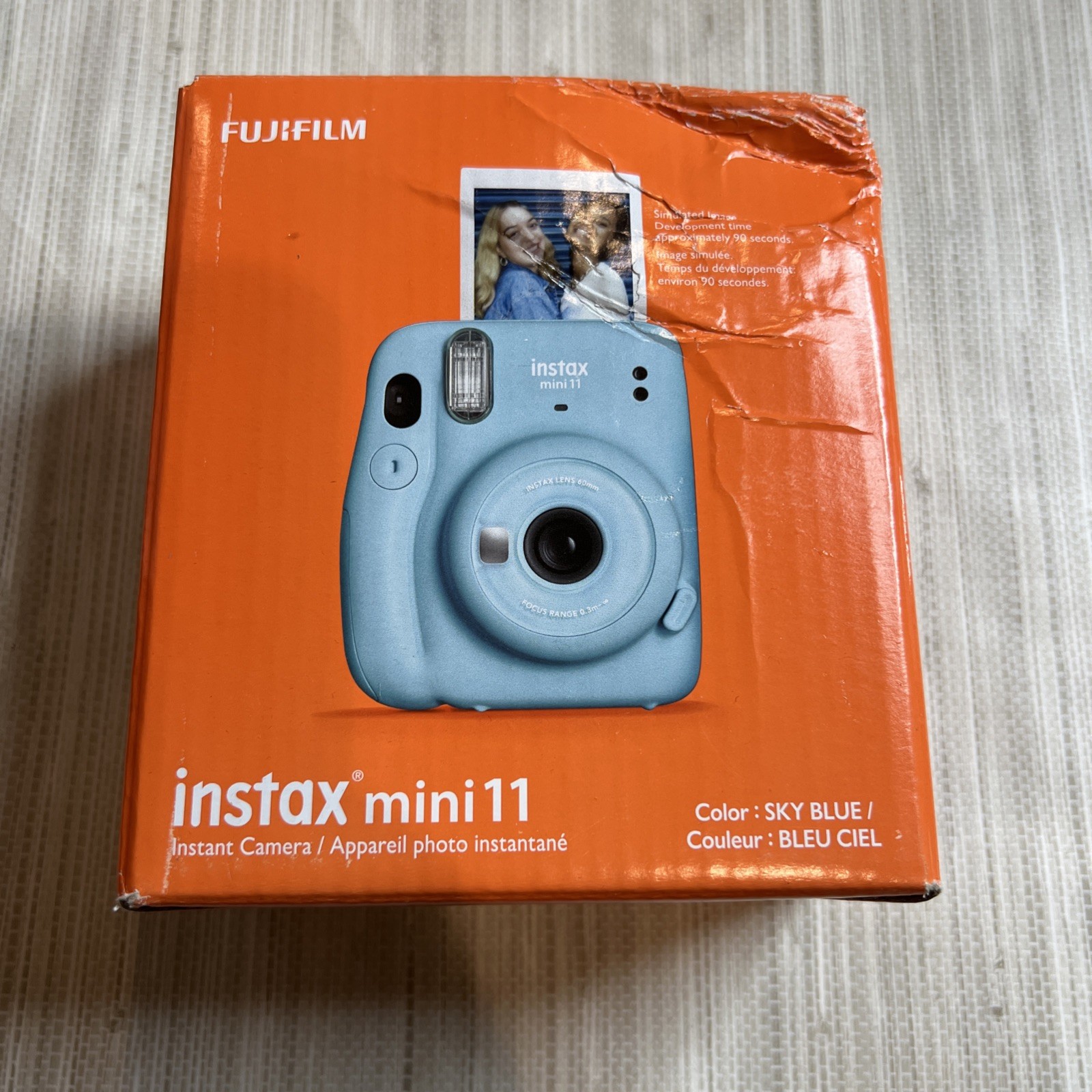 Fujifilm Instax Mini 11 Instant Camera (Sky Blue) New in Box w/ Sample Mini Film