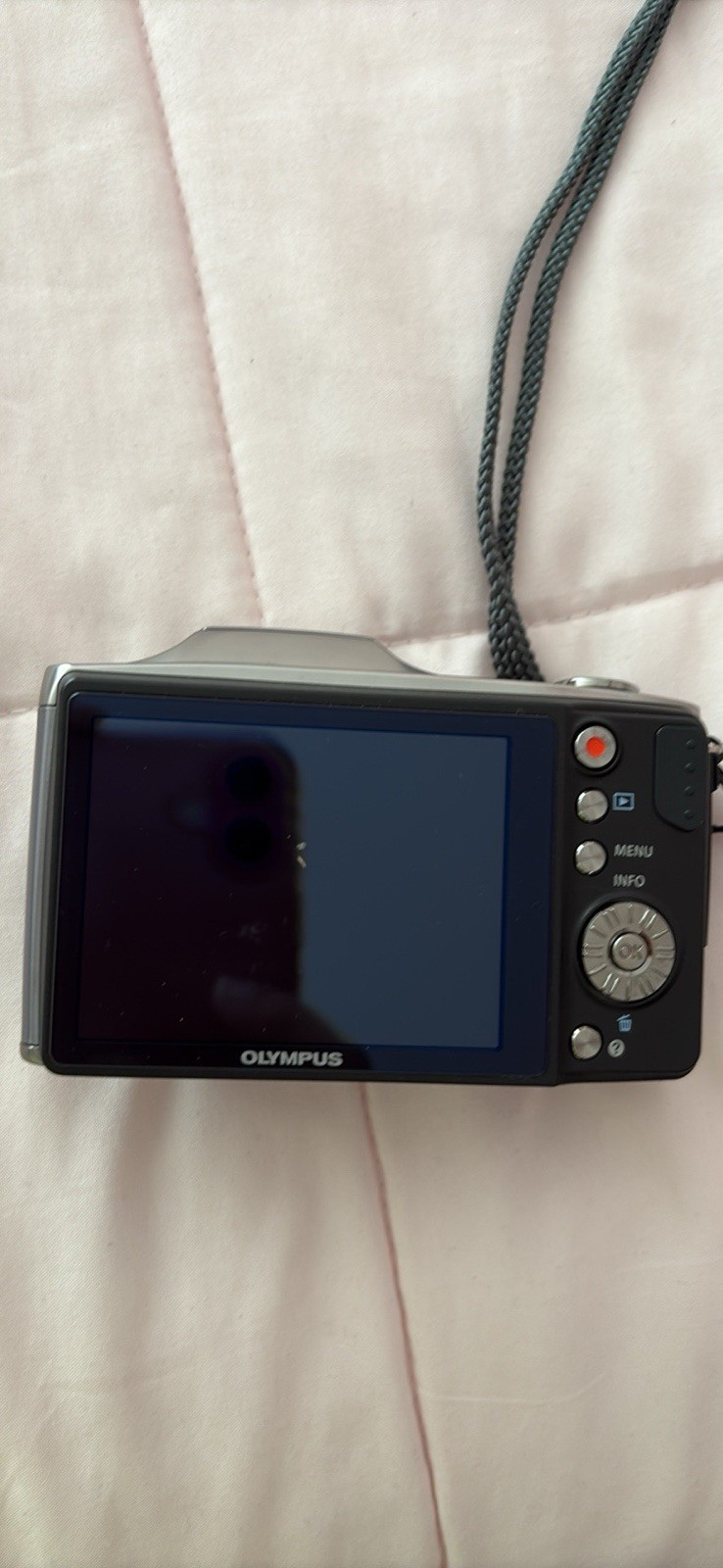 Olympus SZ-14 14.0MP Digital Camera – Silver