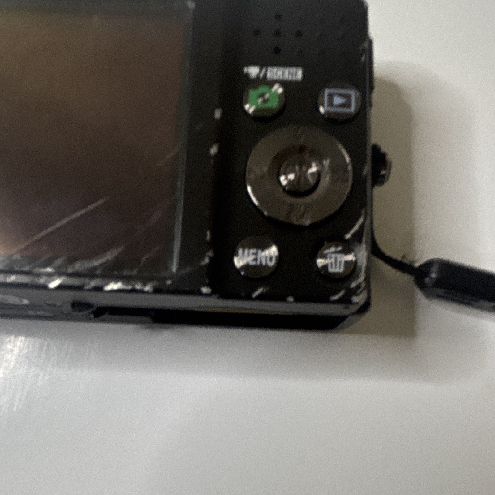 Nikon COOLPIX S570 Compact Digital Camera 5x Zoom Black (untested)