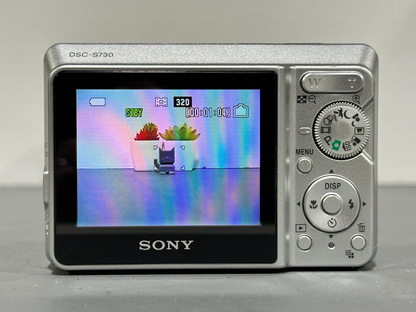 Sony Cyber-Shot DSC-S730 7.2 MP 3x Opt. Zoom Compact Digital Camera No Batteries