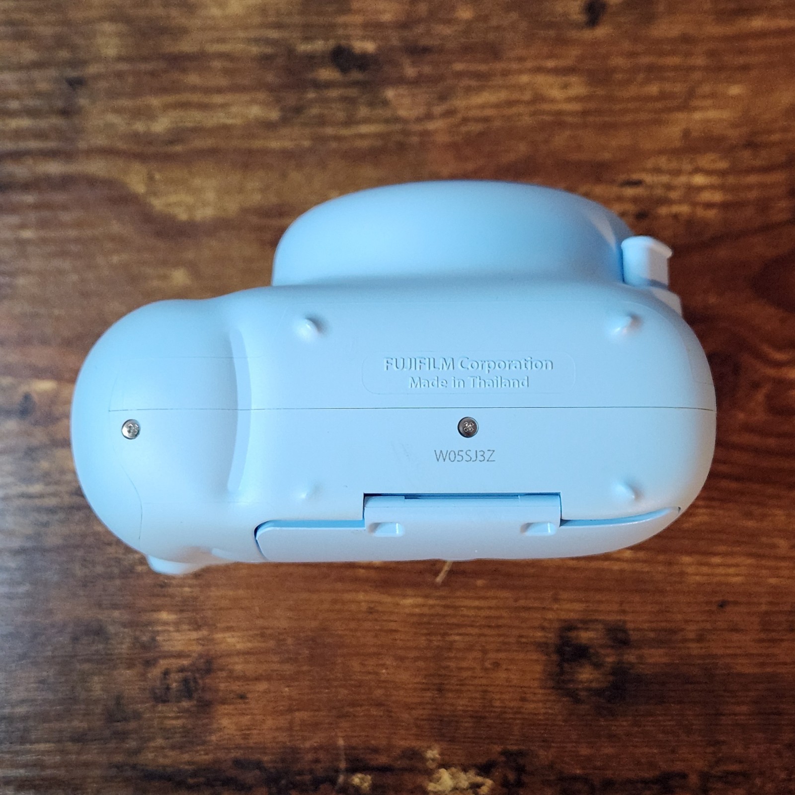 Fujifilm Instax Mini 11 Instant Film Camera – Sky Blue With Matching Case