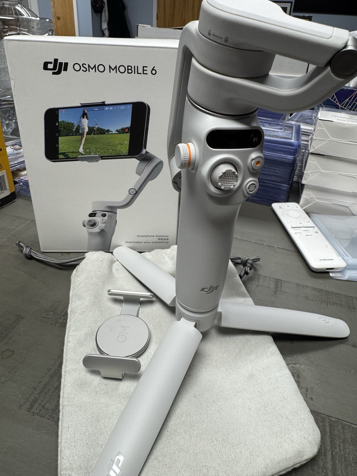 DJI OSMO MOBILE 6 GIMBAL Bluetooth iPhone | Galaxy | Others Box, Papers,etc.