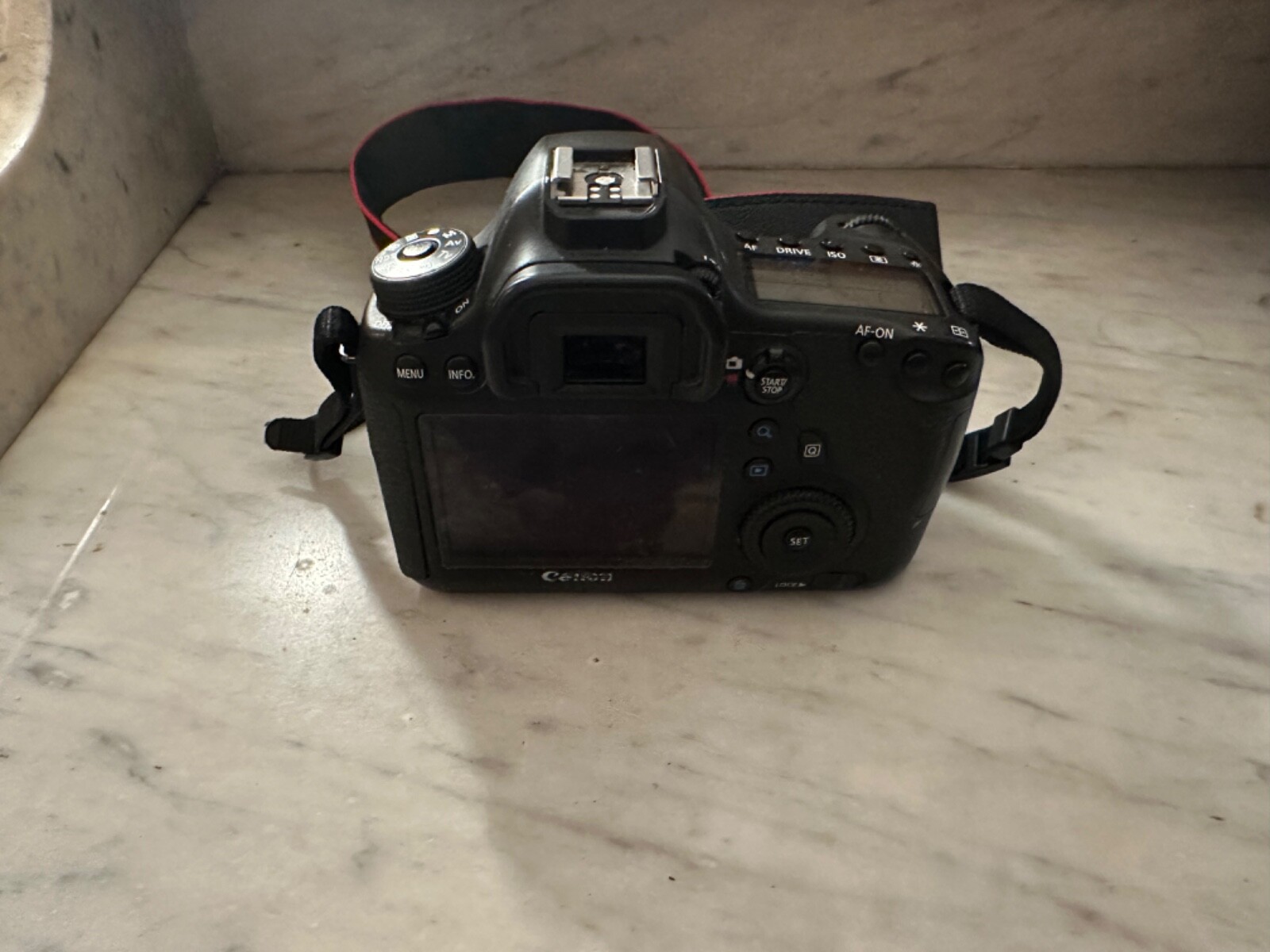 Canon EOS 6D 20.2MP Digital SLR Camera – Black (Body Only), 8035B002