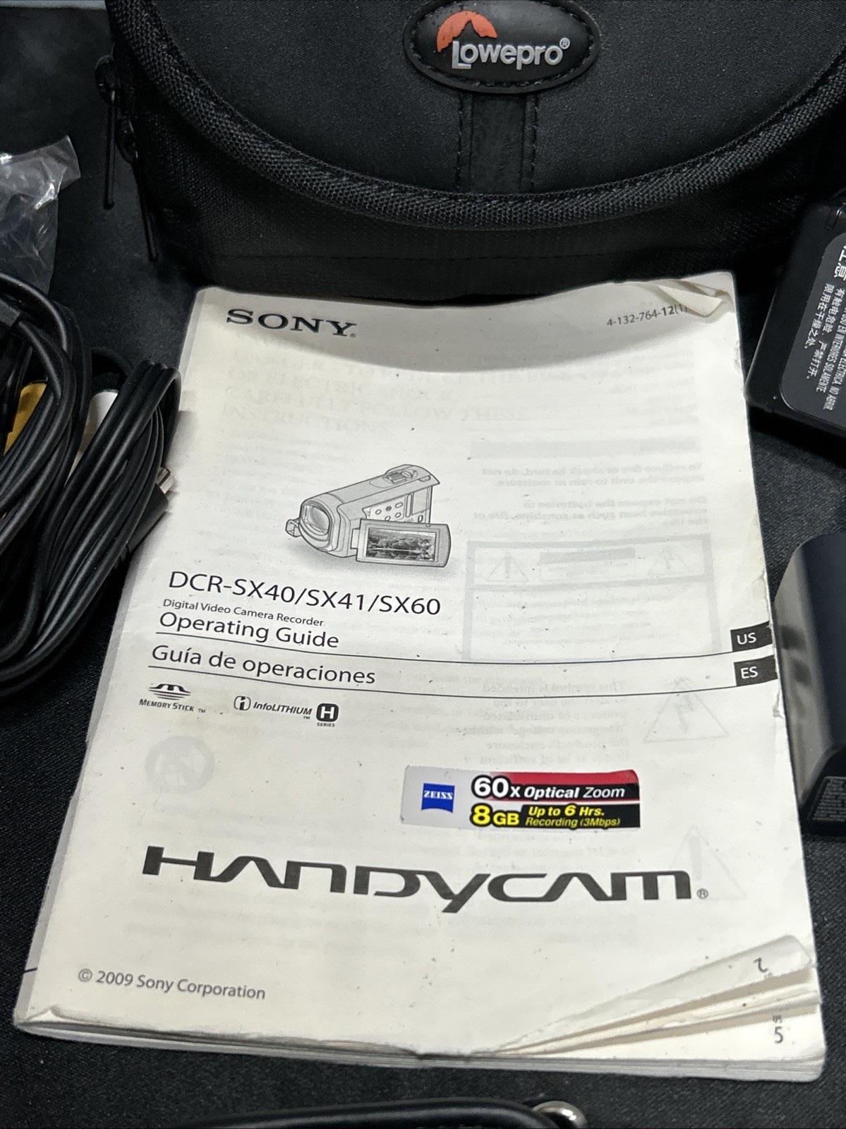 Sony DCR-SX41 Standard Definition Camcorder (Silver) – 8GB Internal Memory Bundl