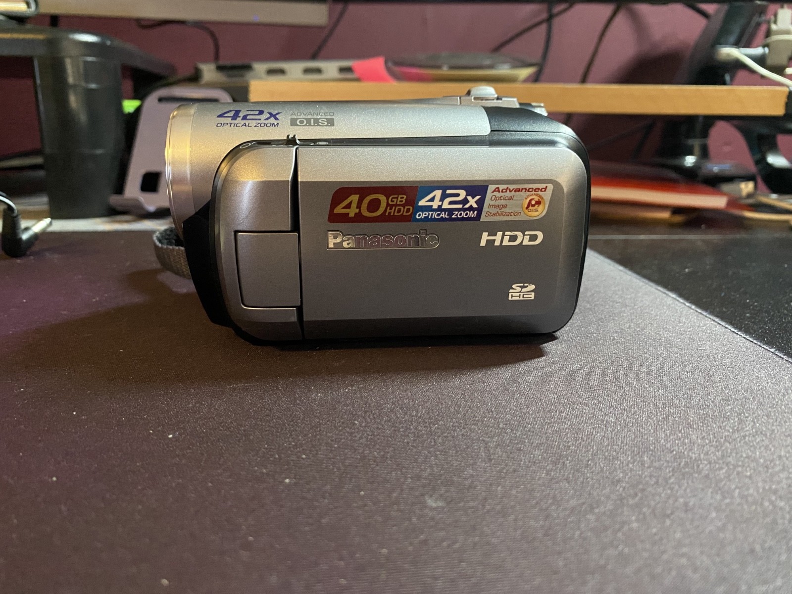 Panasonic SDR-H40 (40 GB) Hard Drive Camcorder – Silver with bag