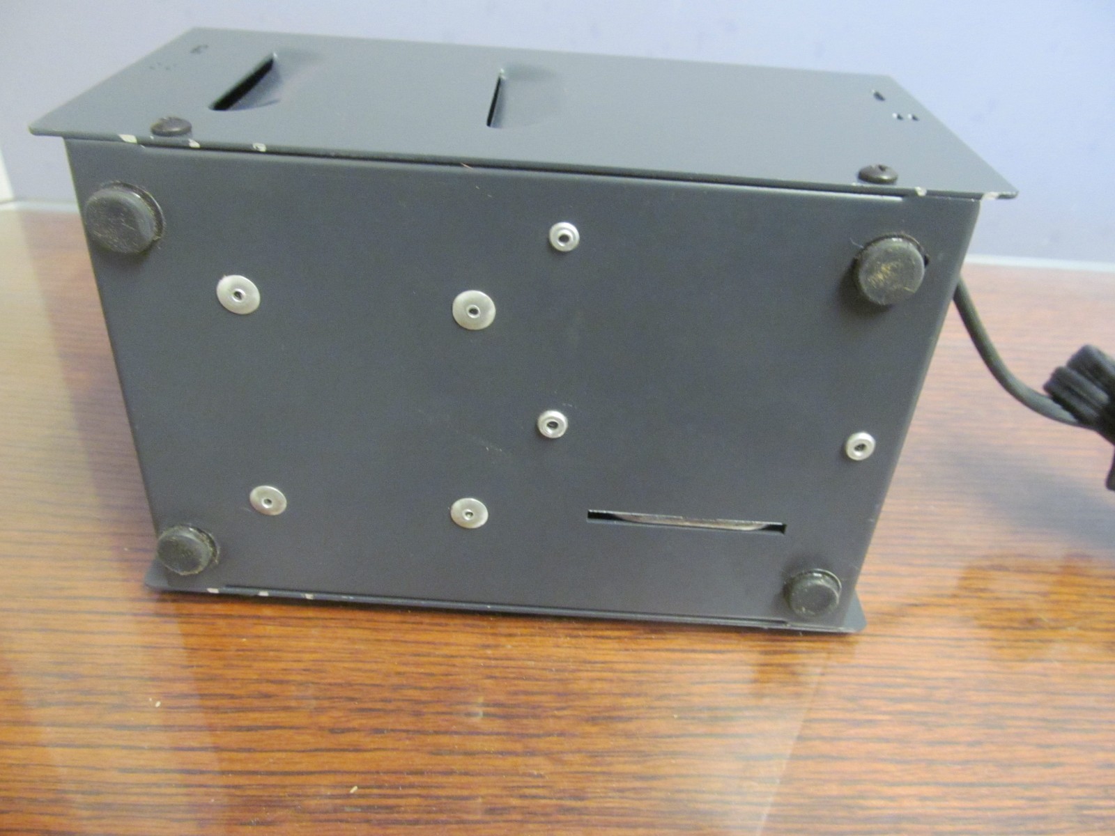 Model V 117V-60Hz Voltage Stabilizer Cat# 90036 Excellent Used Condition!