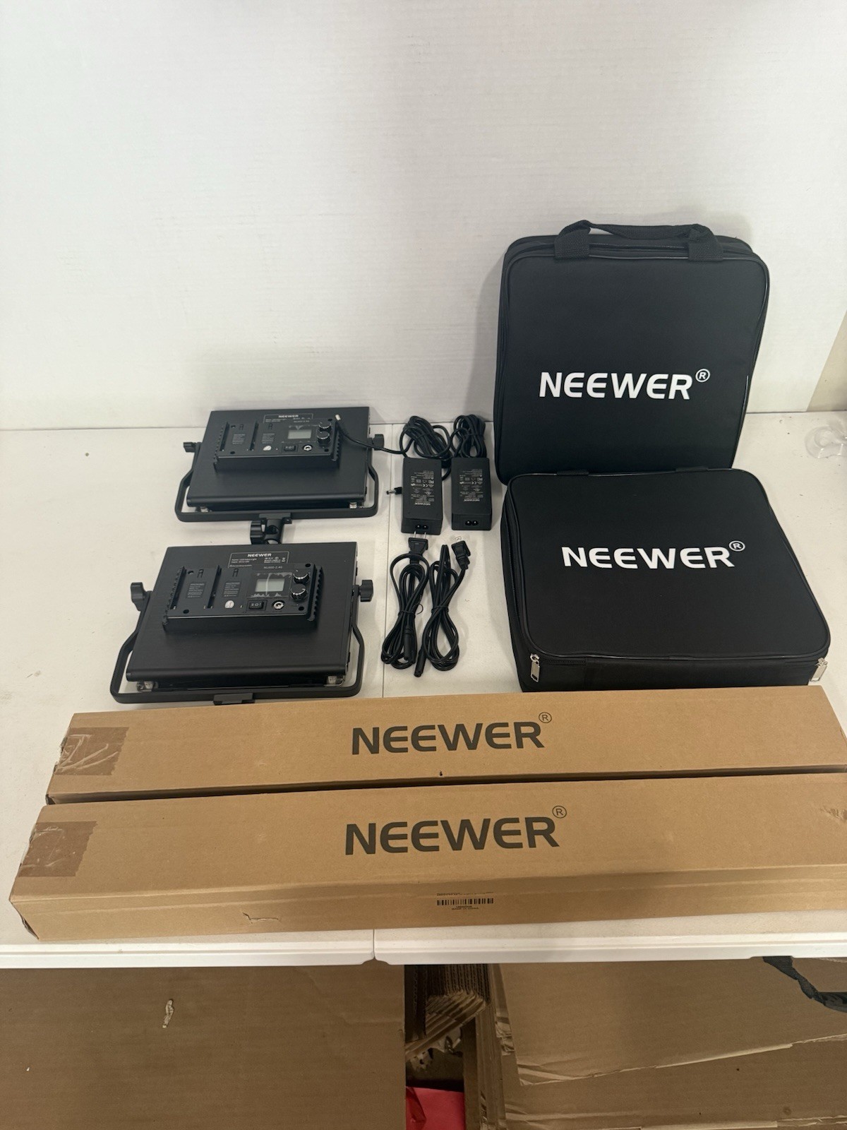 Neewer Advanced 2.4G 660 LED Photography Lighting Kit