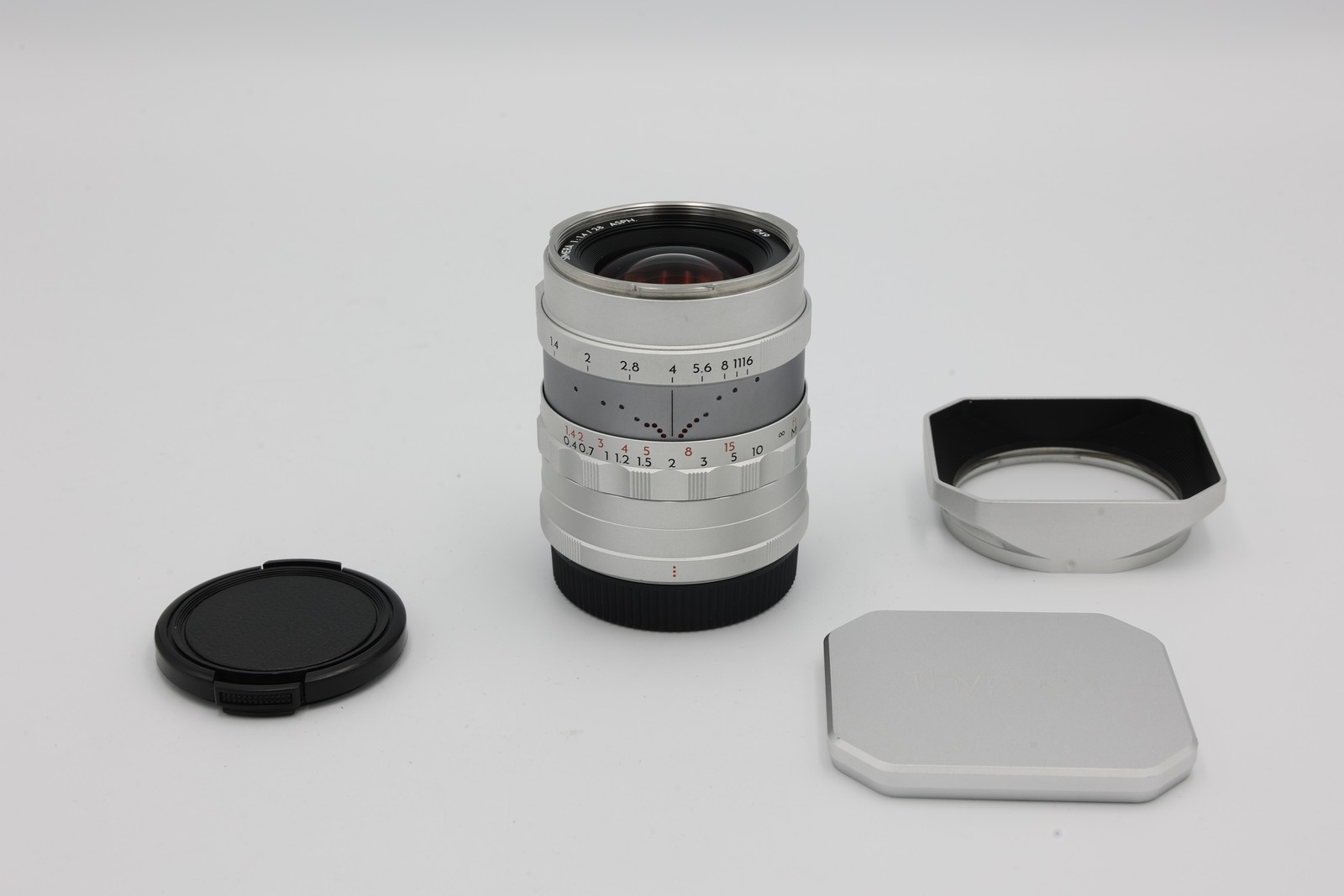 Used Thypoch Simera 28mm f/1.4 Lens FUJIFILM X (#2E6100108ACP)