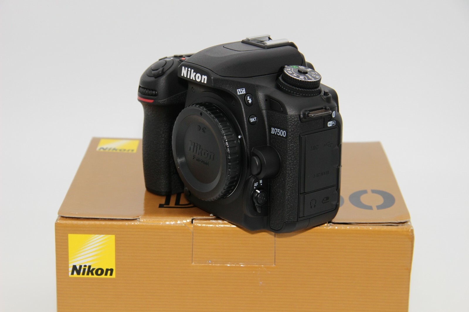 Nikon D7500 DSLR Camera, 20.9 MP, 4K. 2 Year Warranty – Next Day Delivery
