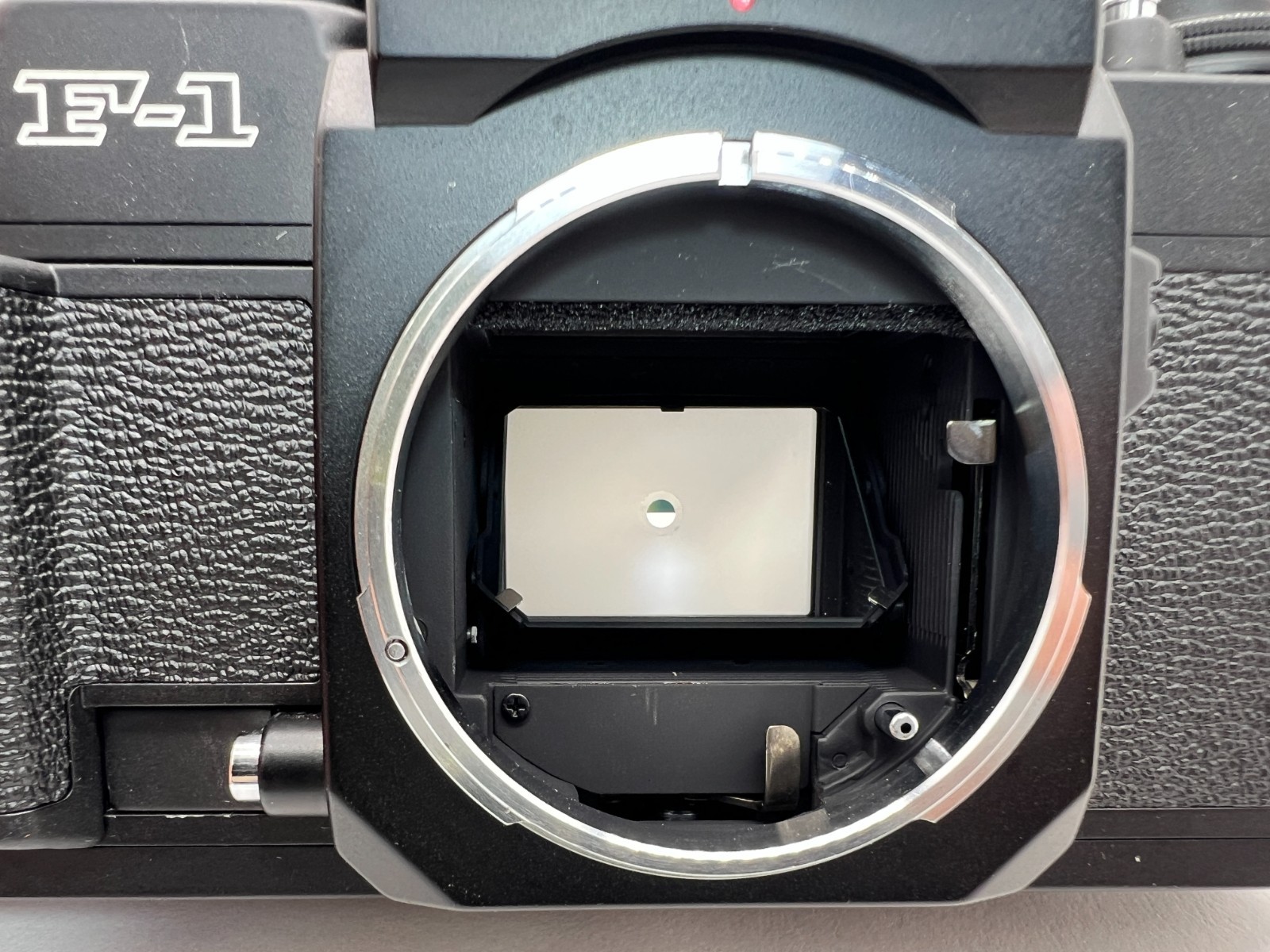 [NEAR MINT] Canon NEW F-1 AE Finder 35mm SLR Film Camera Body From Japan