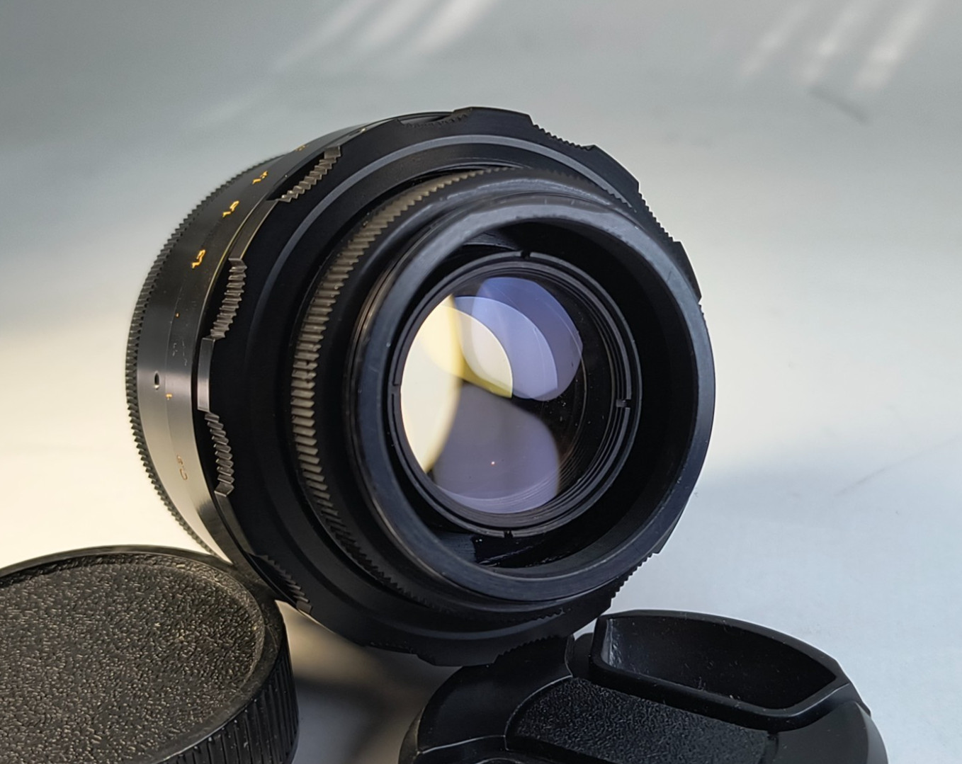 Belomo Helios 44-2 58mm f/2 Soviet Legendary Swirled Bokeh lens M42 Mount USSR