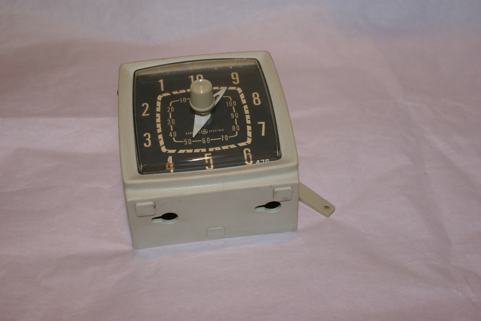Vintage 1940-50’s General Electric DRYER TIMER WIND UP (ONE HAND HAS COME LOOSE)