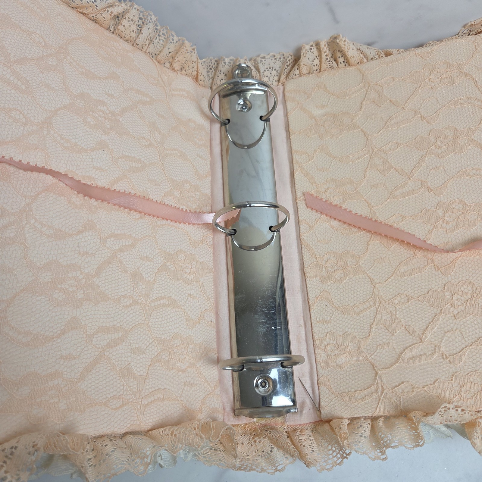 Vtg Fabric Lace Padded Floral Photo Album Scrapbooking 3 Ring Binder