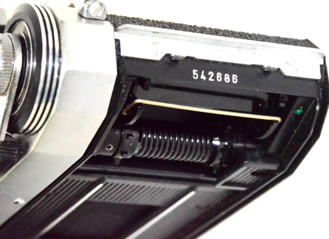 Hanimex Praktica nova IB M42 35mm SLR Film Camera Body