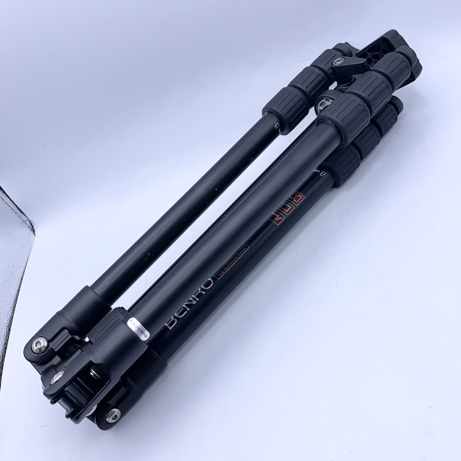Benro A-0680T Travel Angel Aluminum Tripod W/BH-00 Ballhead, Case, Tools, Manual