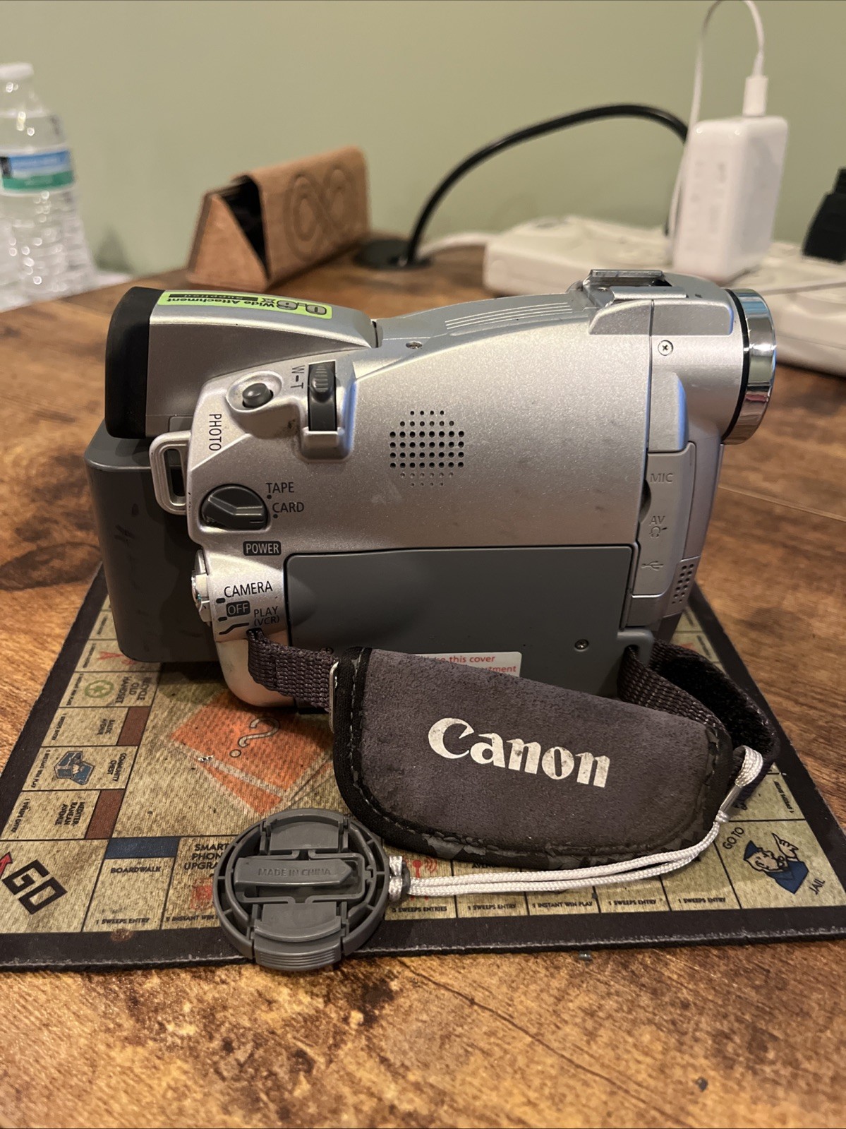 Canon ZR70 MC MiniDV Standard Definition Camcorder (Silver)